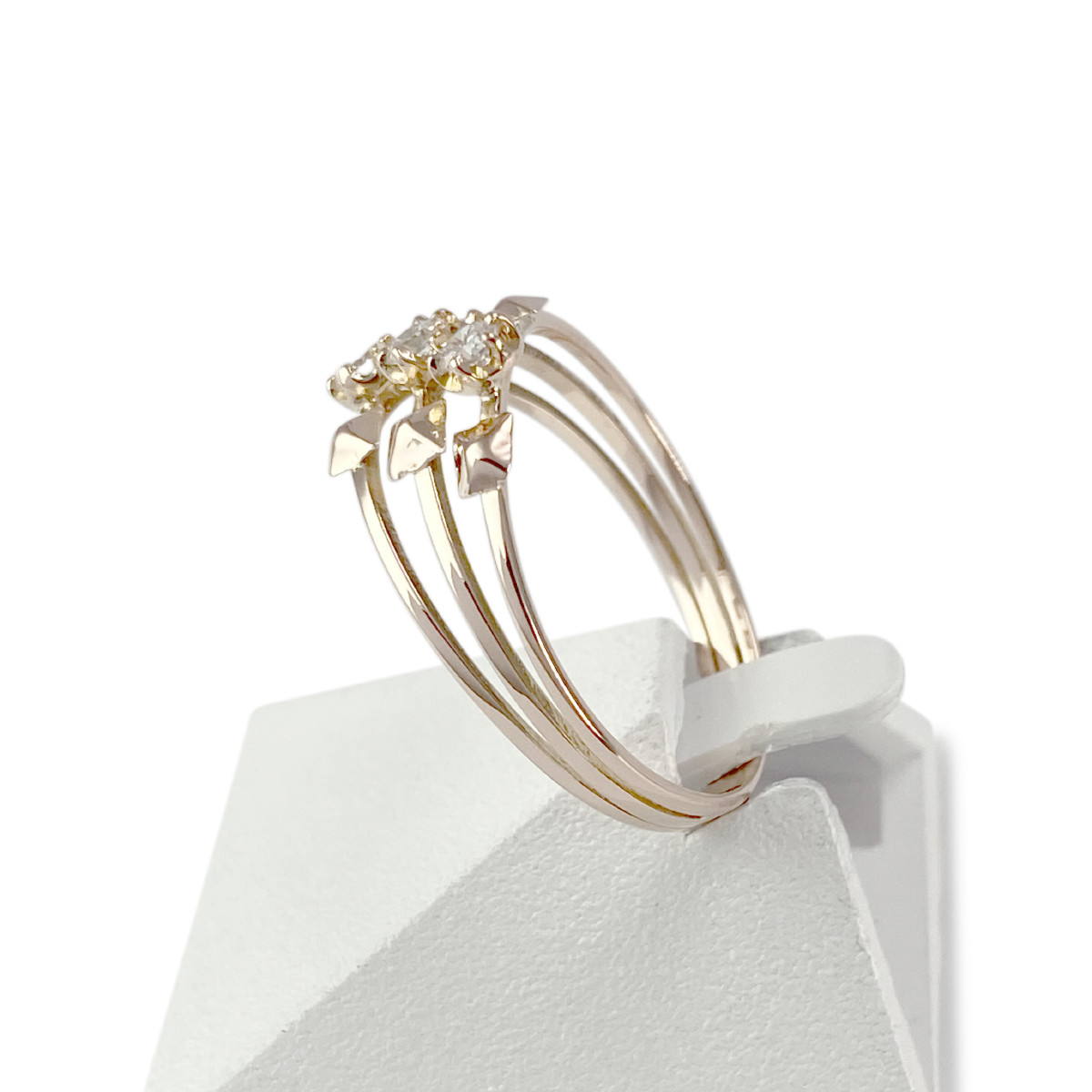 Bague d'occasion or 750 jaune zirconias