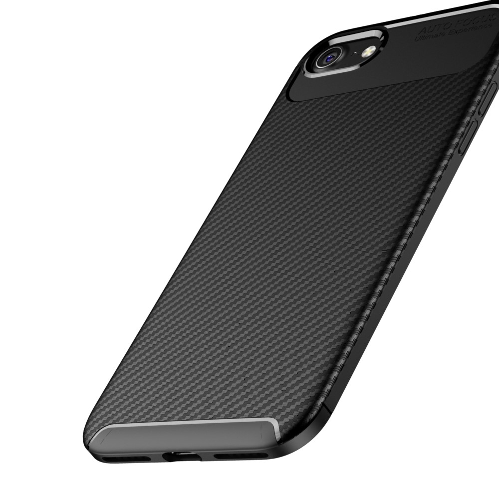 iPhone SE (2022/2020) / 8 / 7 / 6S Gummi Case Schutzhülle mit Air Cushion Fallschutz im Carbon Look - Schwarz