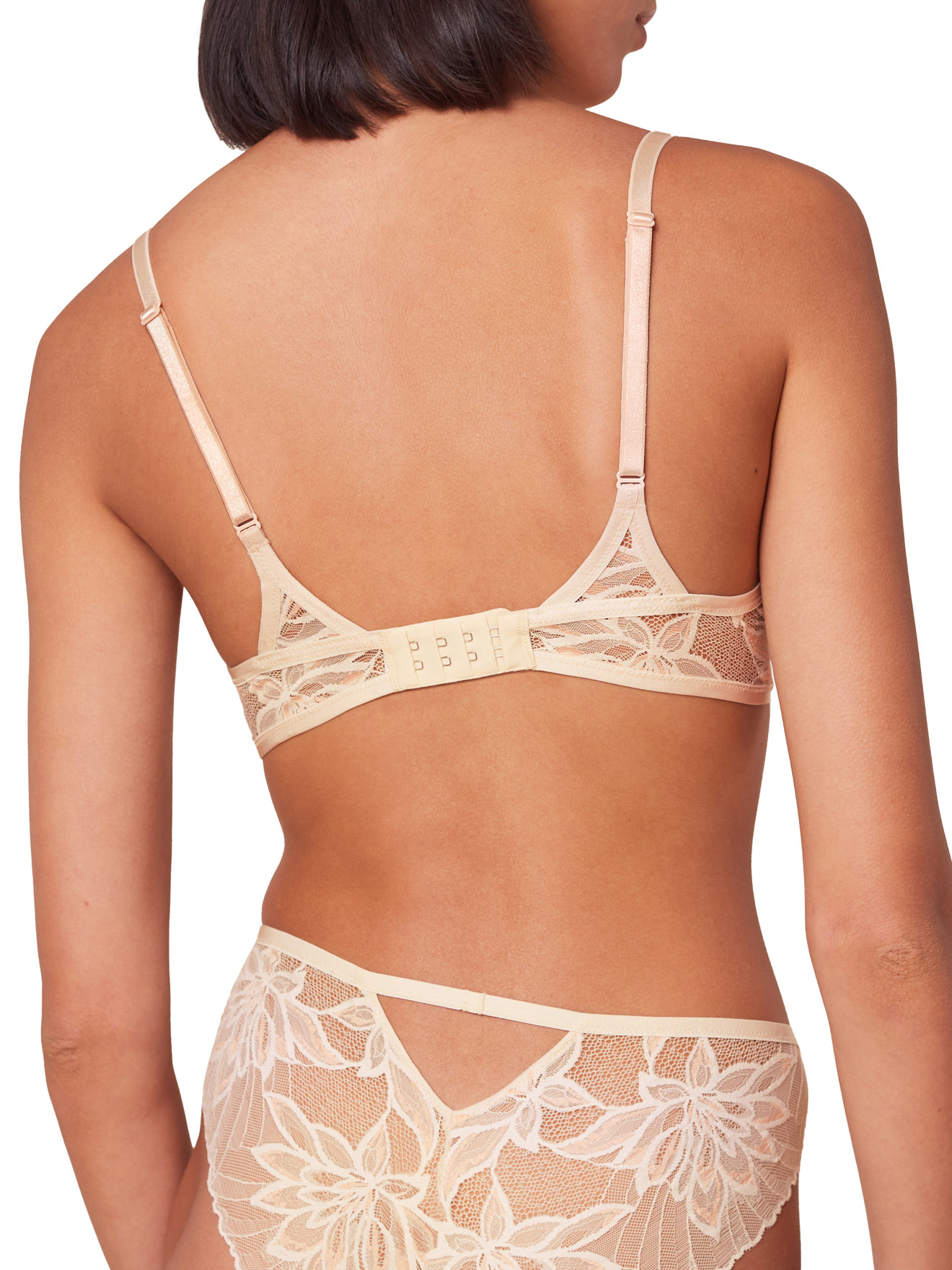 Soutien-gorge sans armatures ampliforme