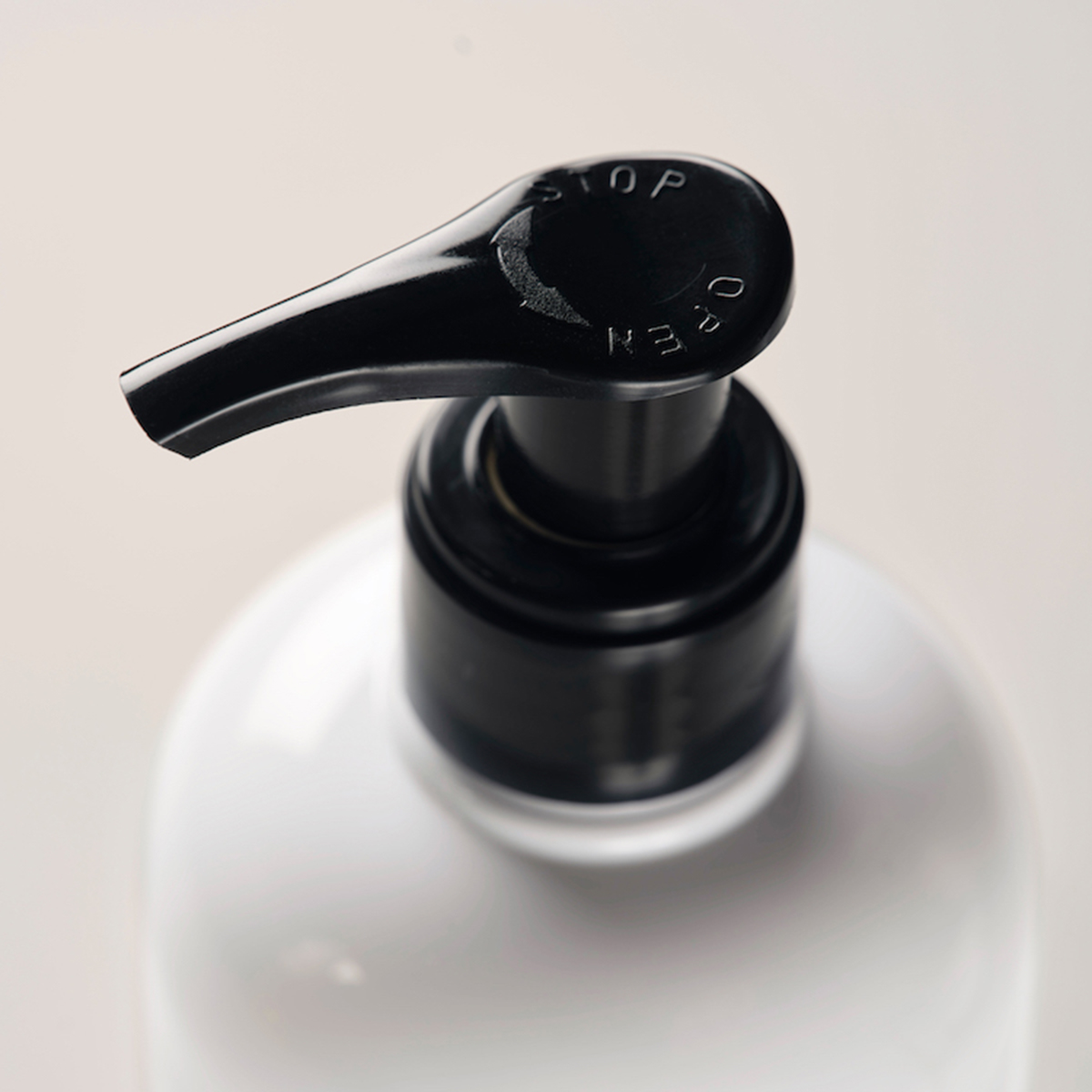 Encens Suave Hand and Body Lotion 300ml