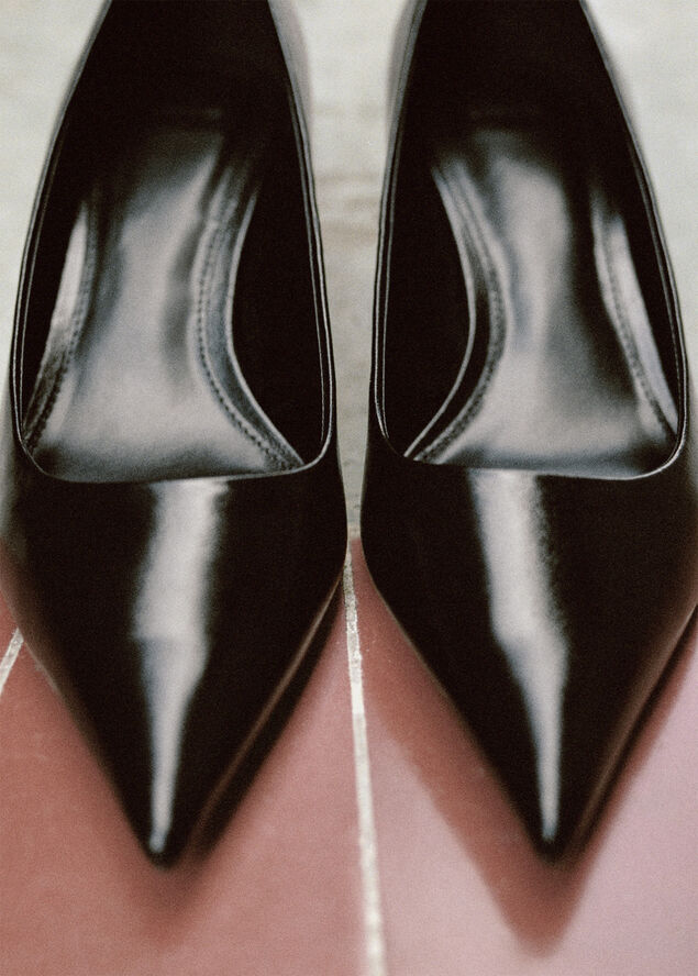MANGO Kitten heel shoes Black