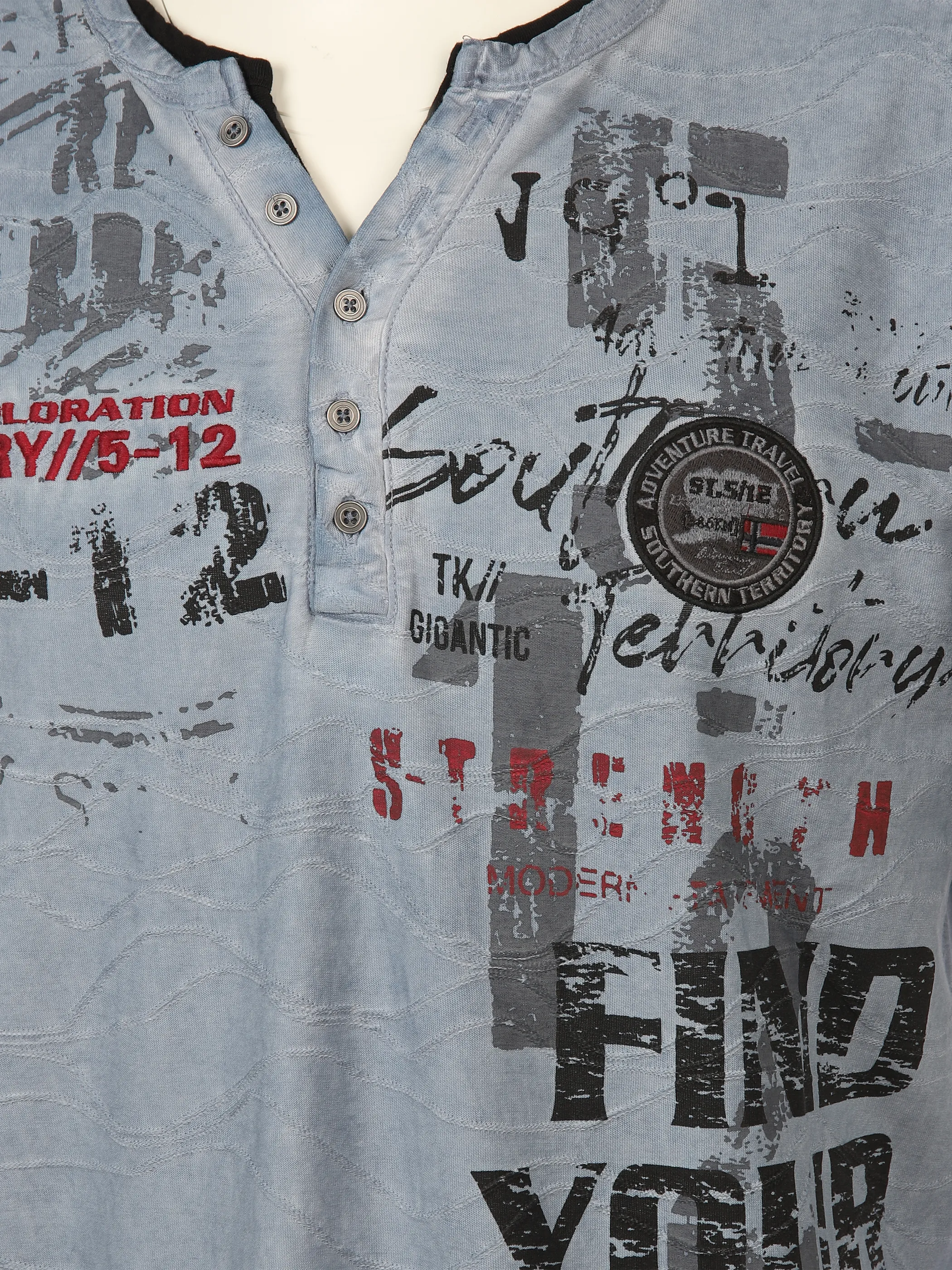 Herren Henleyshirt mit 2in1 Kragen