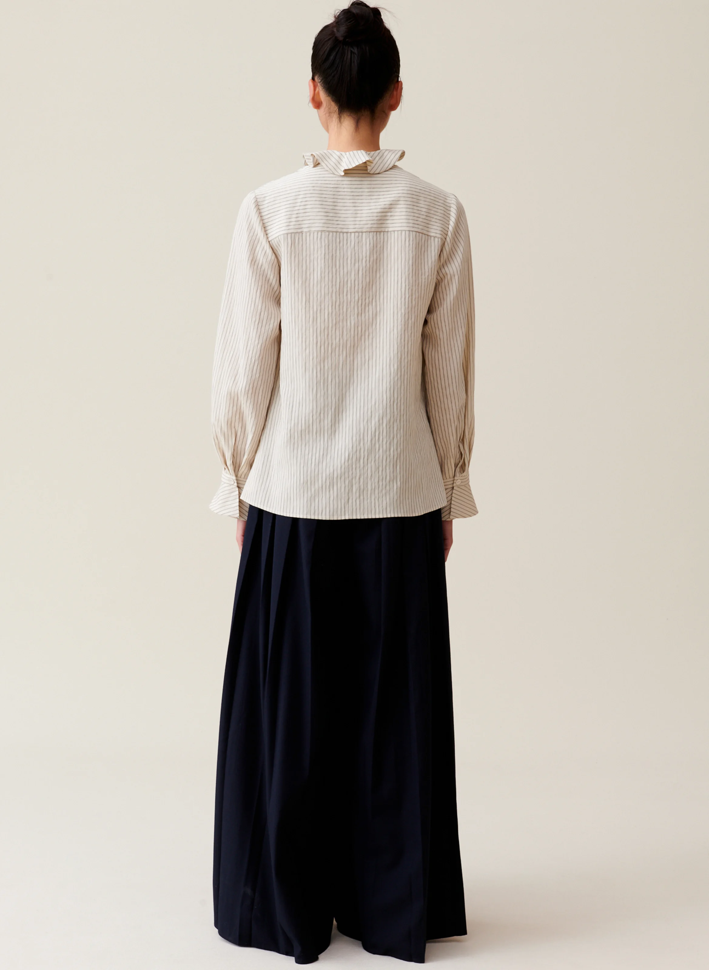 Blouse rayée à volants multiples | Beige