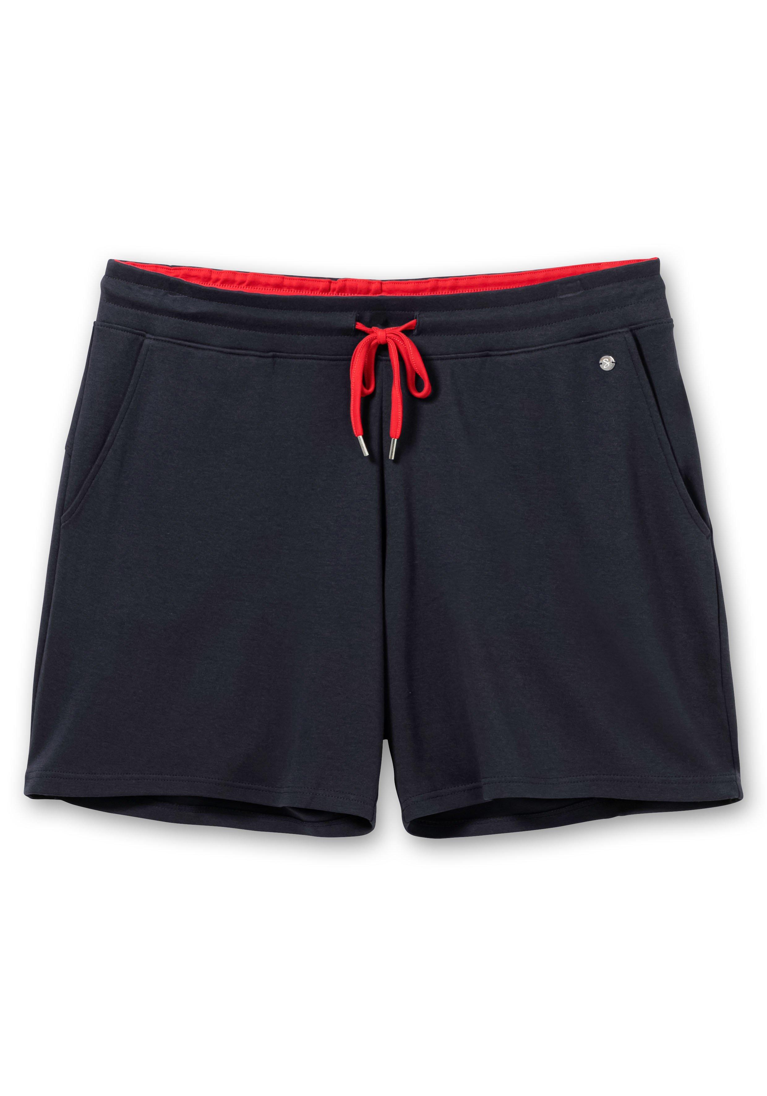 Relaxshorts mit Kontrastdetails, aus weichem Interlock