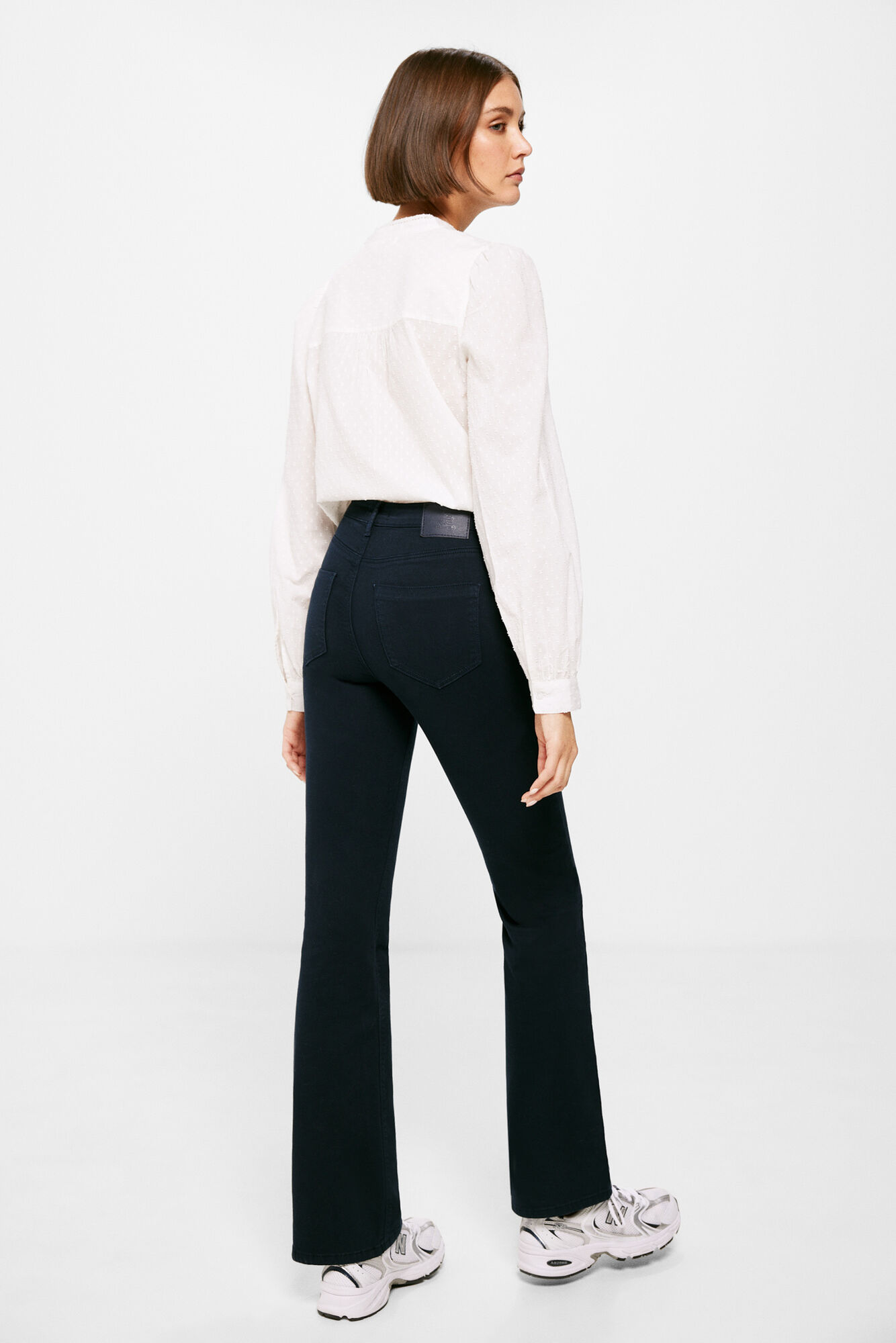 Calça jeans com lavagem sustentável e corte bota™