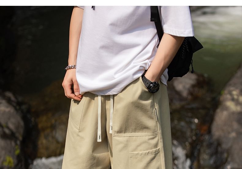 Really Point - Mid Rise Plain Cargo Shorts