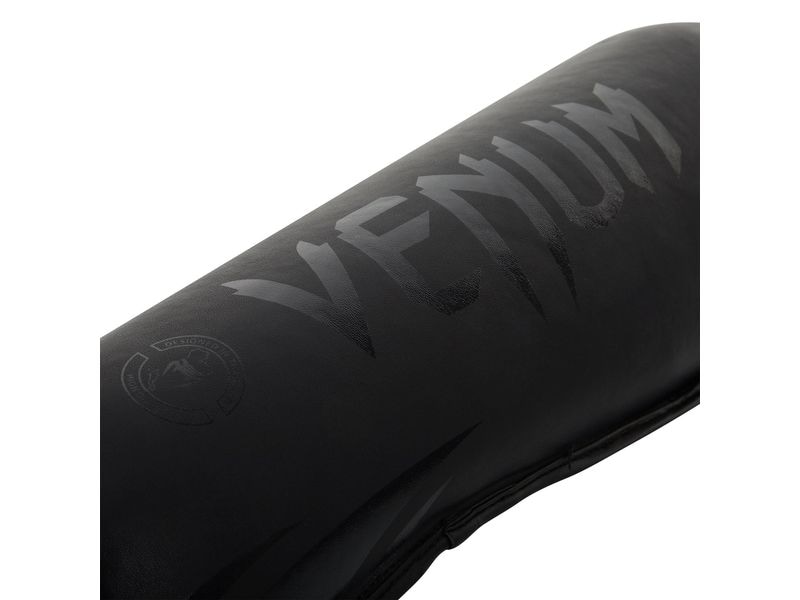 Venum Challenger Standup Shin Guards, Matt/Schwarz GR M Schienbeinschützer