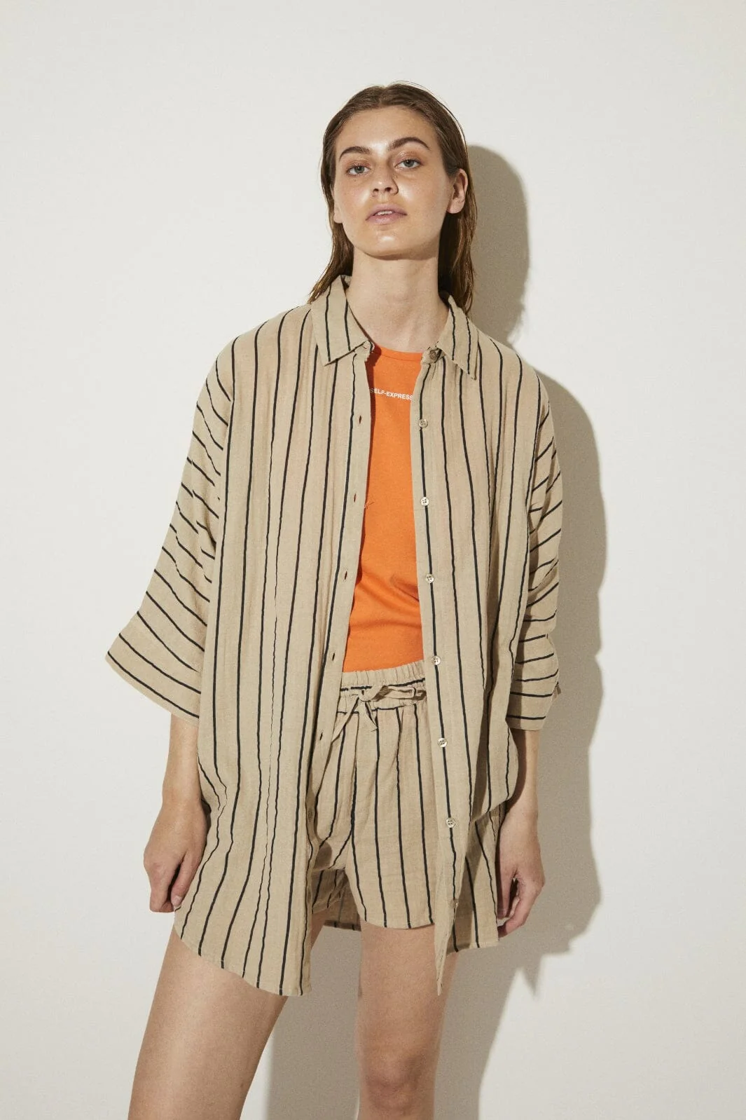 Ichi Iafoxa Striped Beach Sh ped beach sh 202985 doeskin black stripe