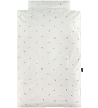 Nørgaard Madsens Bettwäsche - Baby - Weiß m. Blaue Blumen