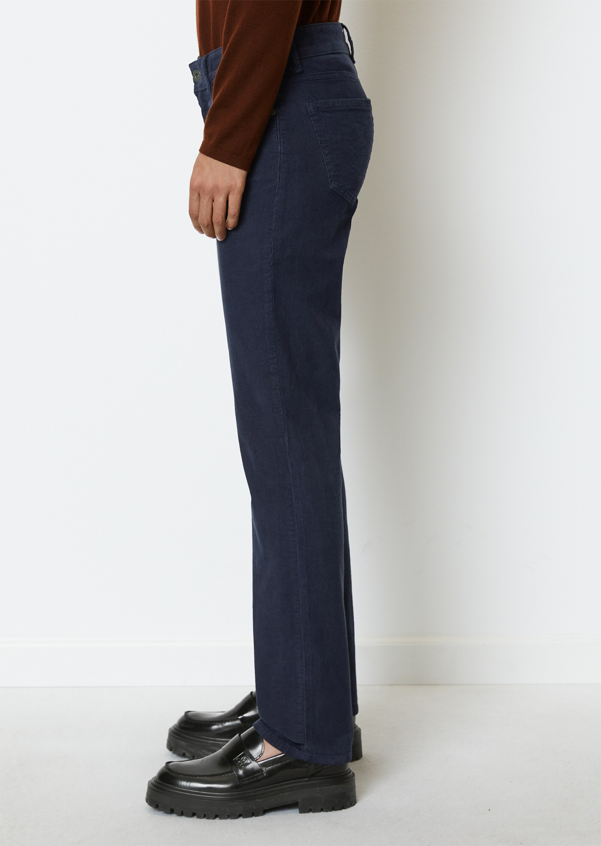 Cordhose Modell ALBY straightaus Organic Cotton Stretch