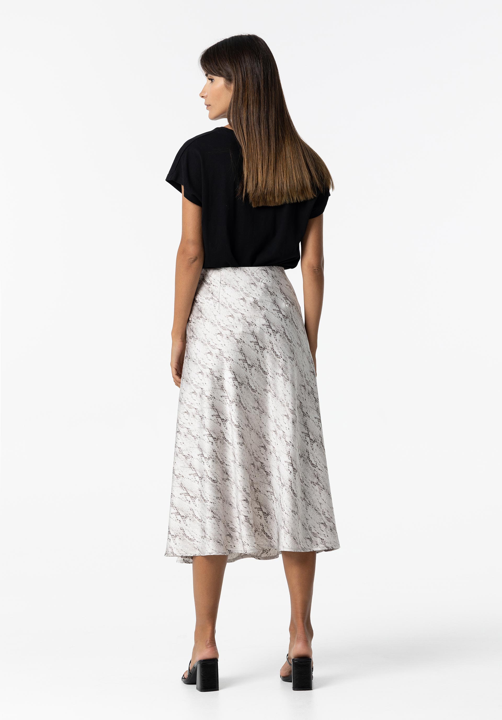Saia Midi Acetinada Animal Print