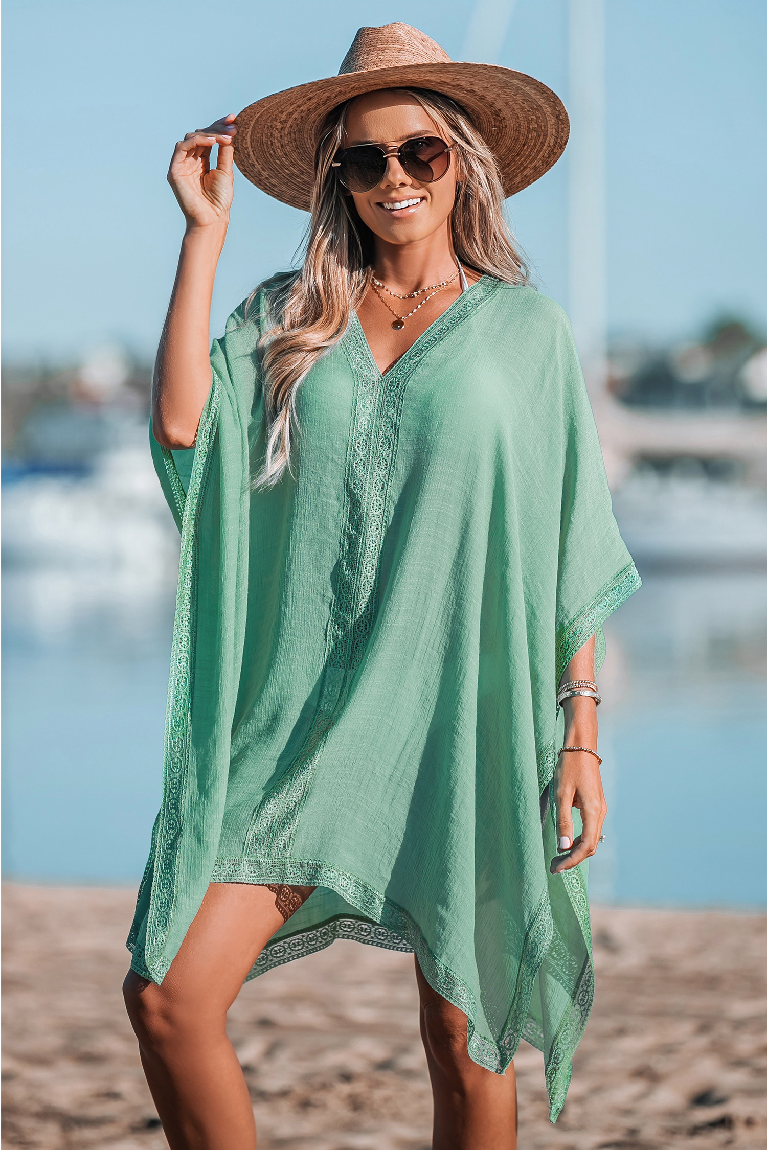 Robe cover up midi en dentelle avec col en V