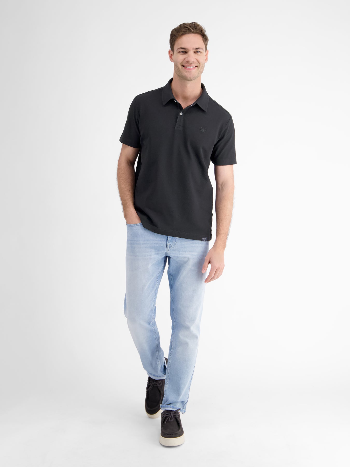 Basic Poloshirt mit Logostick, unifarben
