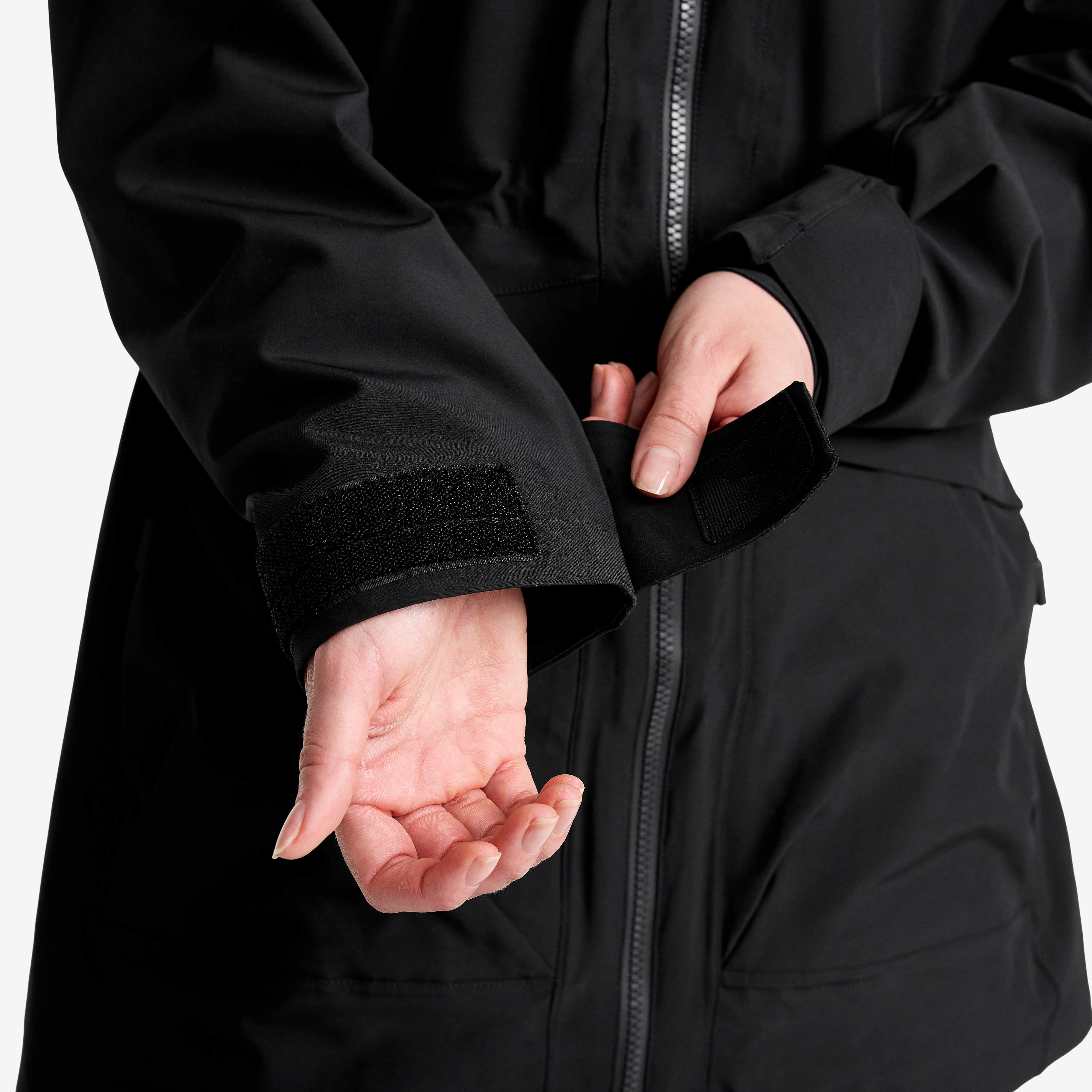 Nevis 2L Parka Dame Black
