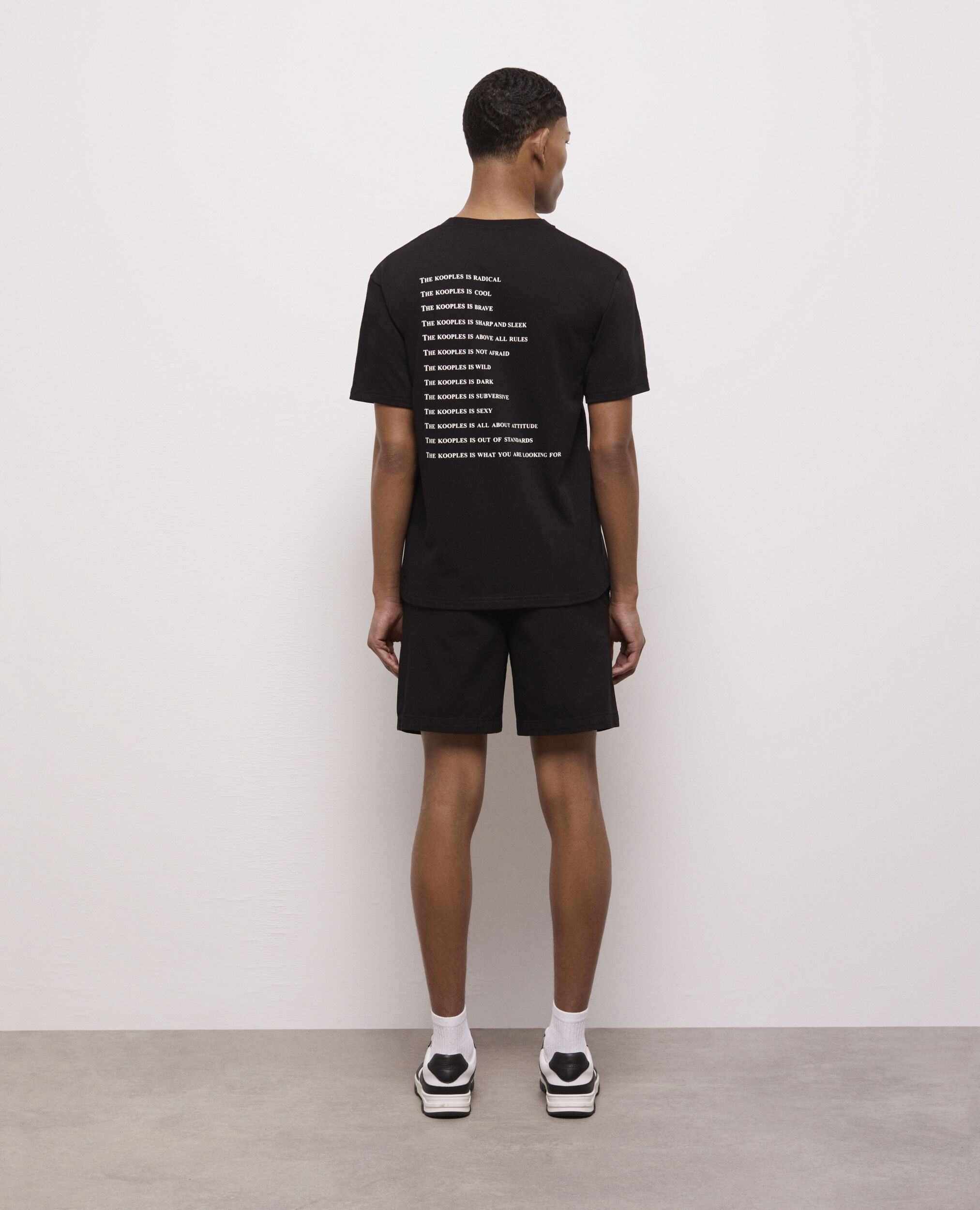 T-shirt What is noir