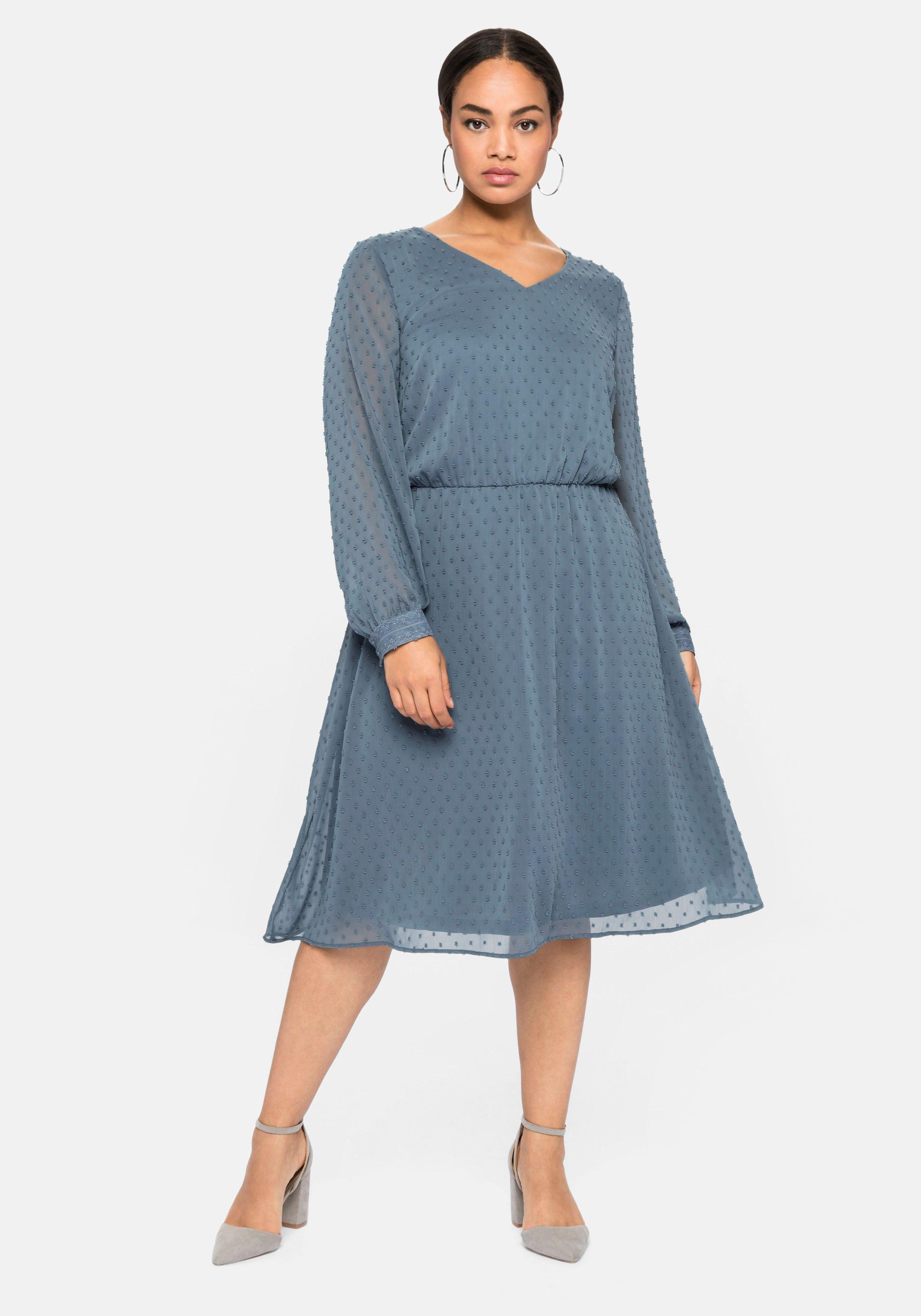 Chiffonkleid mit 3D-Effekt, mit Unterkleid