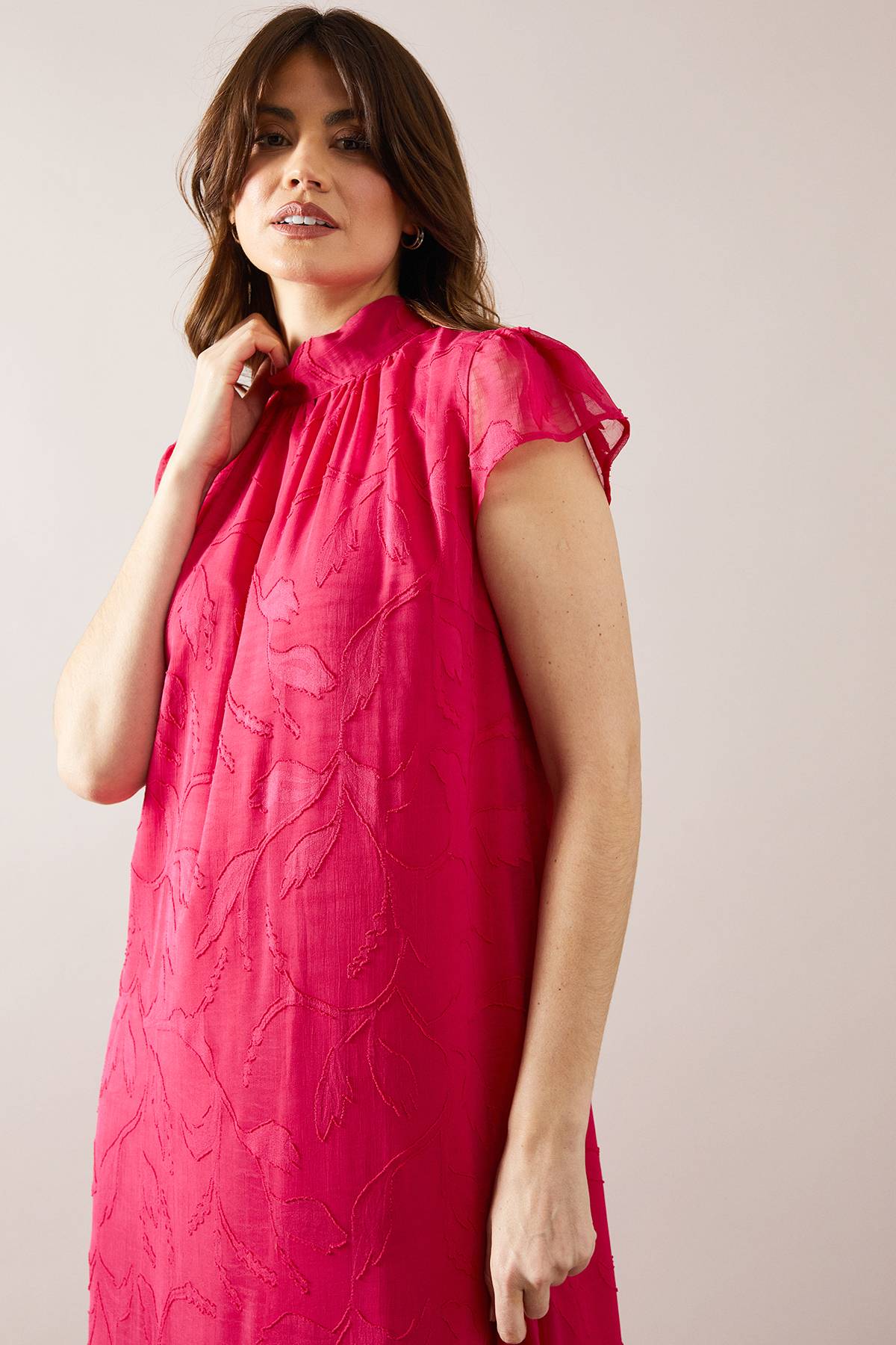 Wallis Robe Swing Mi-Longue à Ourlet Tombant en Jacquard Fleuri