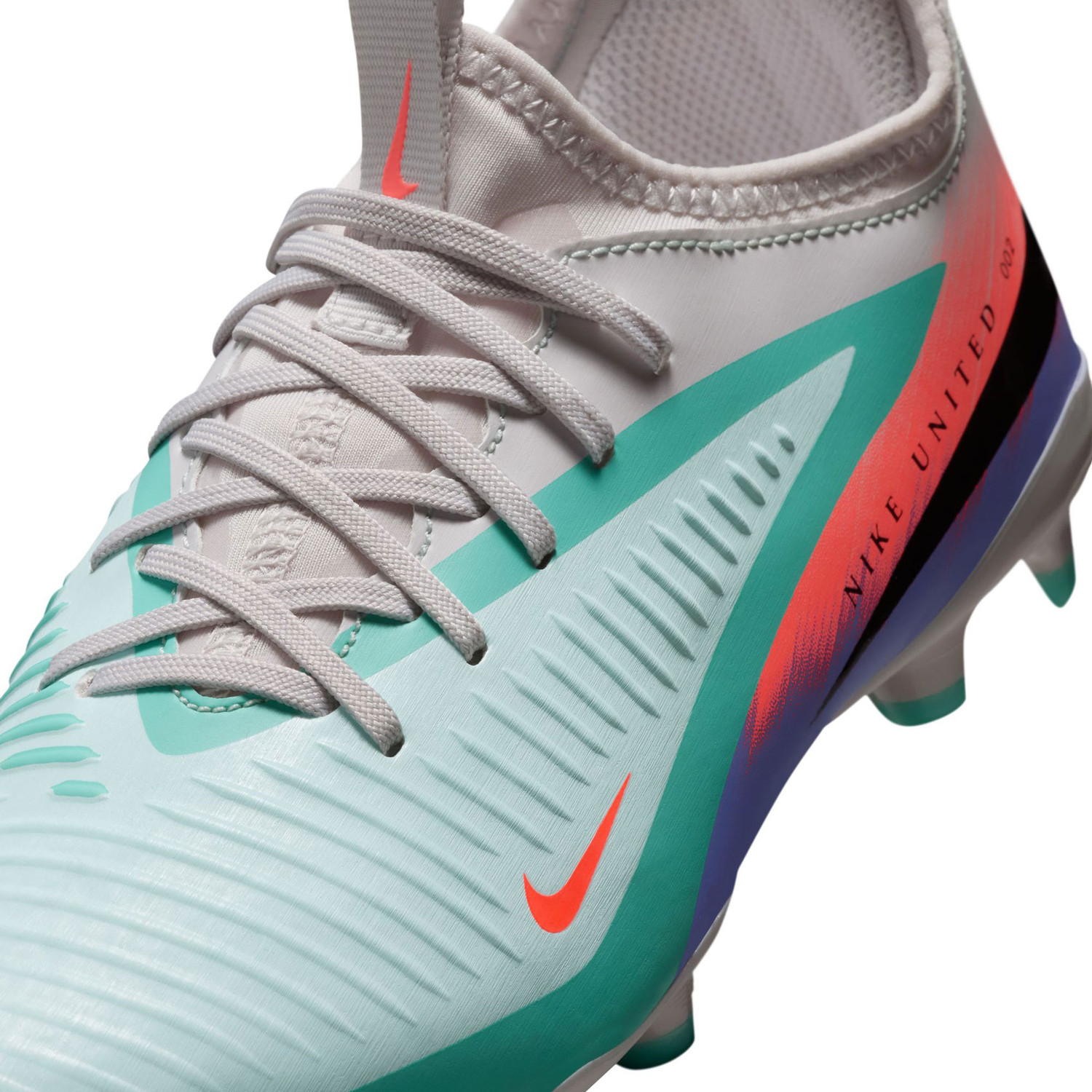 Nike Phantom 6 Low Academy NU2 FG/MG Kids