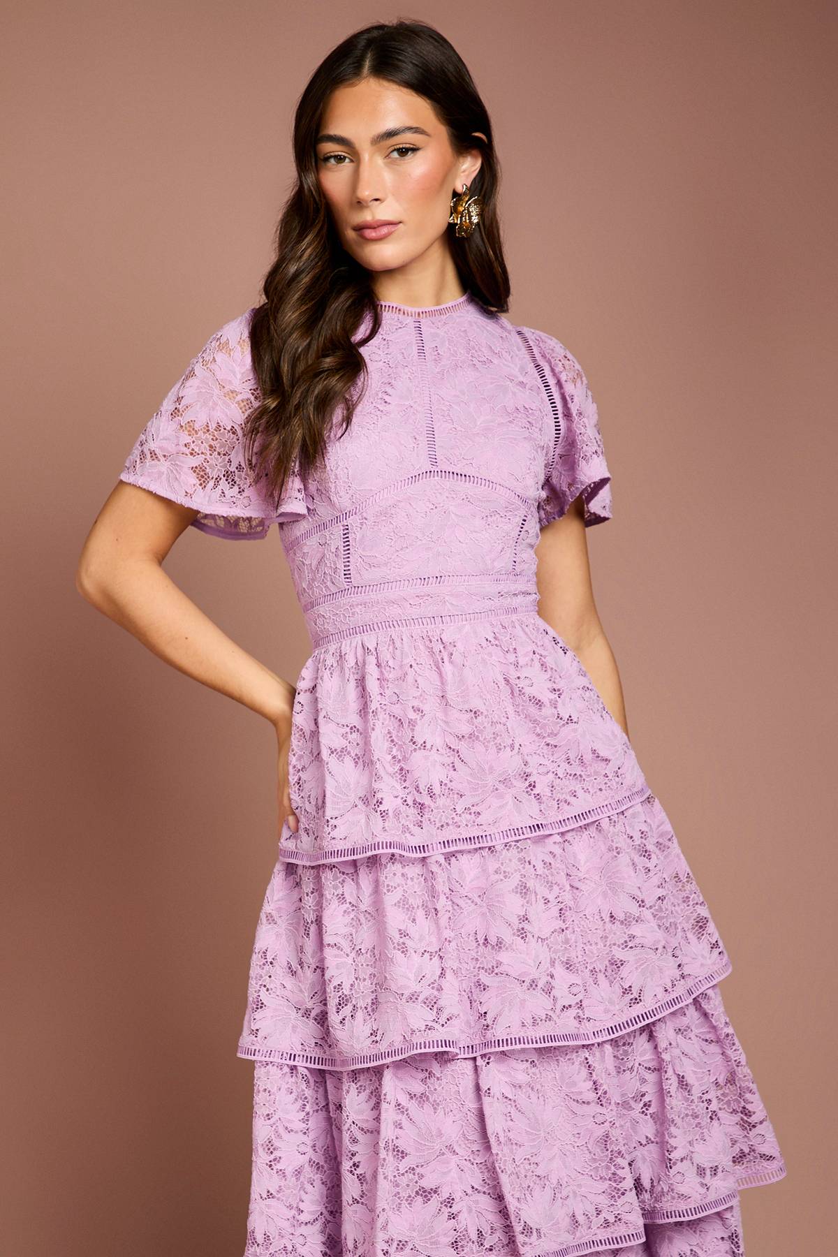 Coast Robe en Dentelle à Volants avec Manches Papillon et Finitions