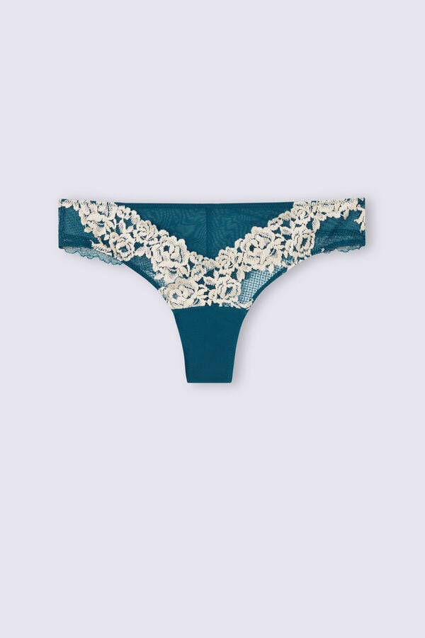 Lindas calcinhas brasileiras com estampa floral