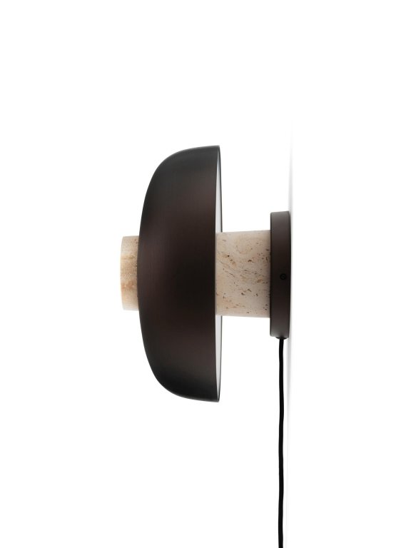 Audo Copenhagen Reverse wandlamp met snoer Sand Travertine/Bronzed Aluminium
