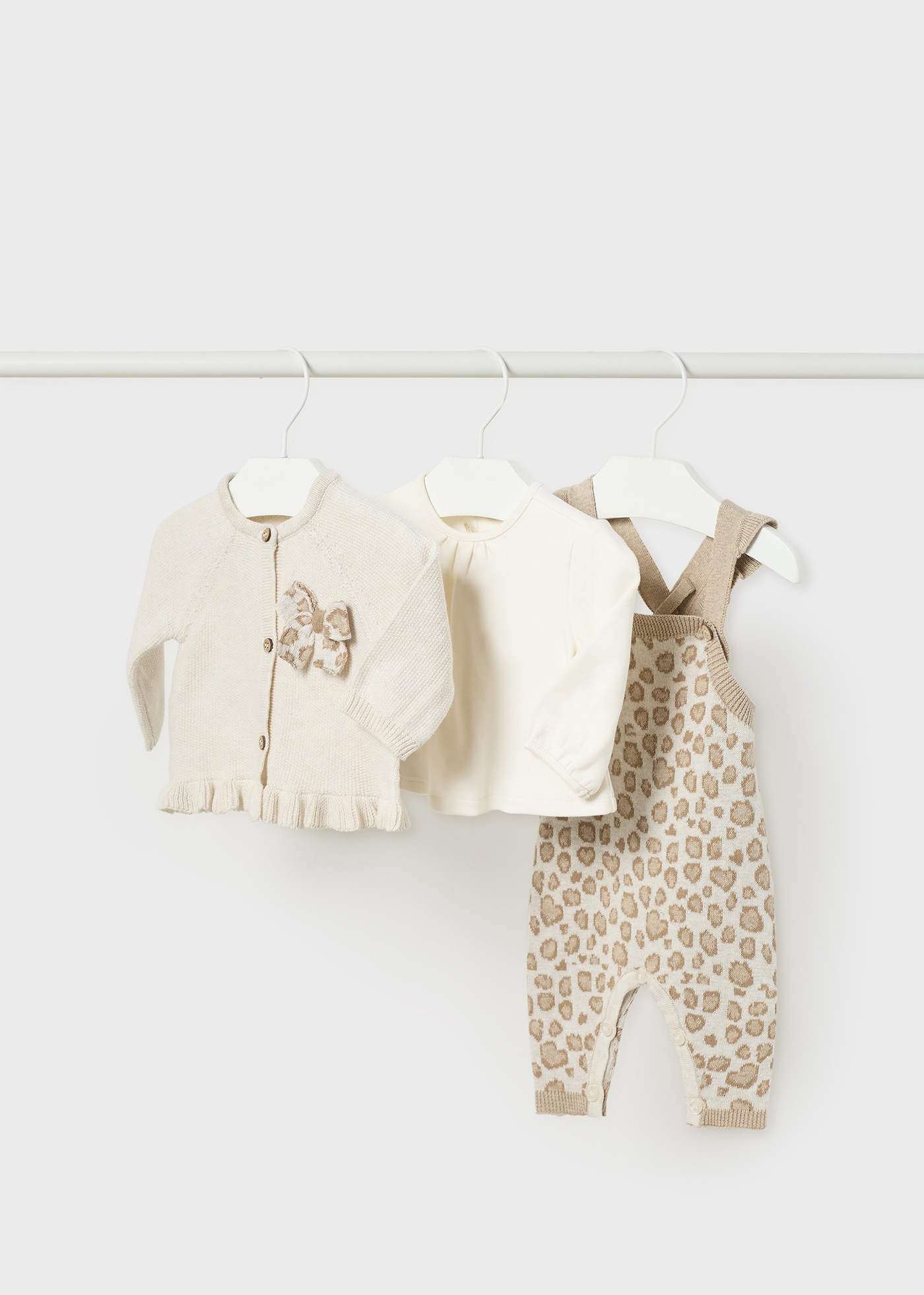 Conjunto de malha de algodão Better Cotton de 3 peças para recém-nascido