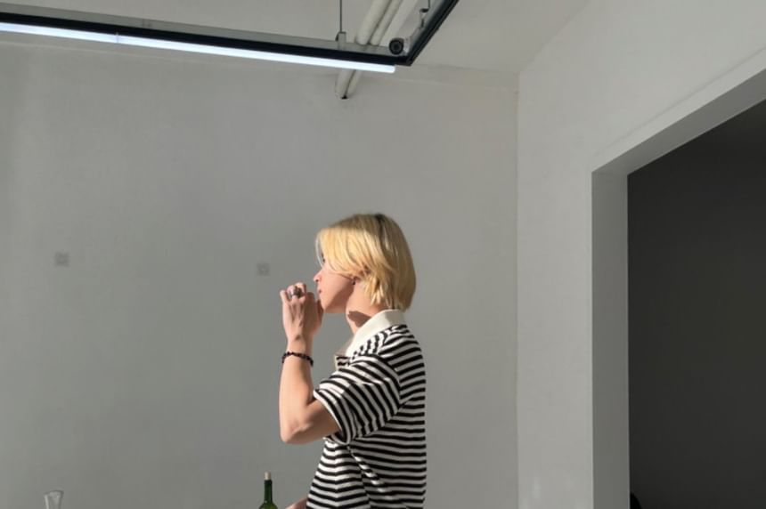 SeoulPop - Gestreept poloshirt met korte mouwen en halve rits
