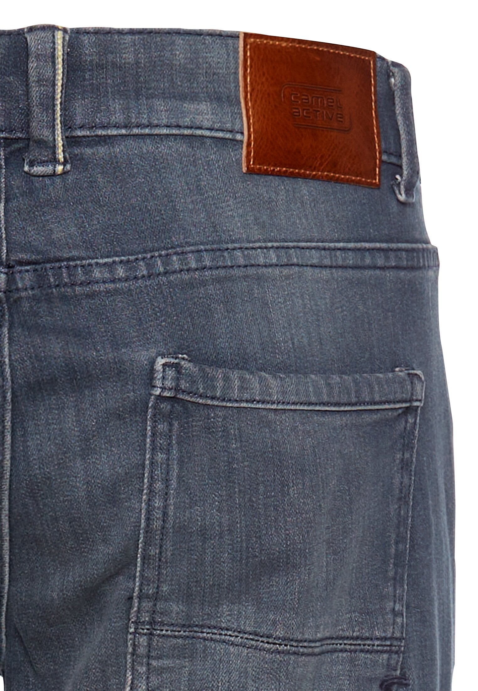 camel active Slim-fit-Jeans , mit Leder-Badge