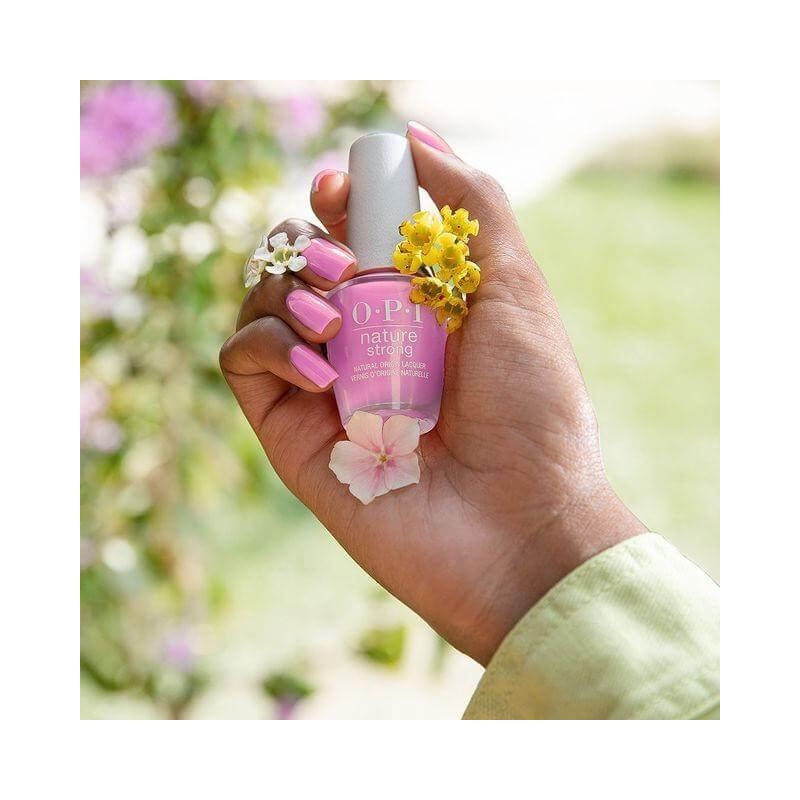 Vernis Emflowered Nature Strong OPI 15ML