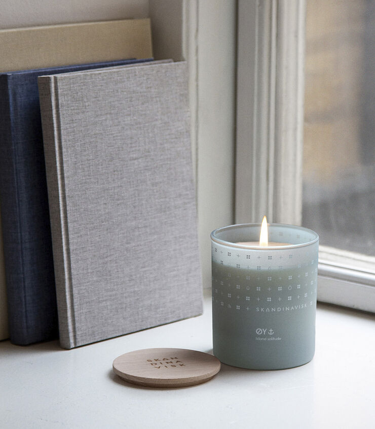Skandinavisk ØY Scented Candle w Lid 200g