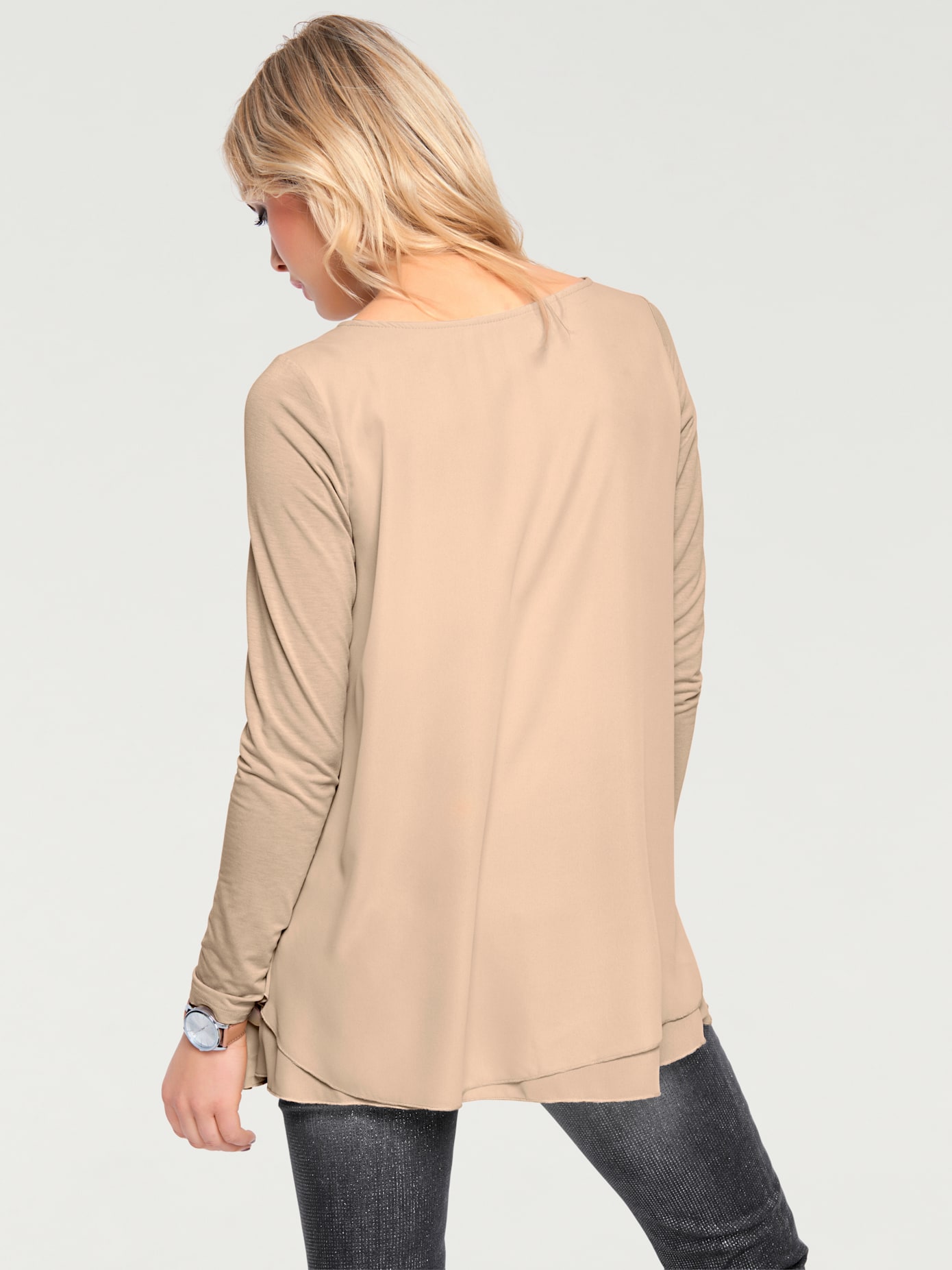 T-shirt à encolure ronde joli look superposé