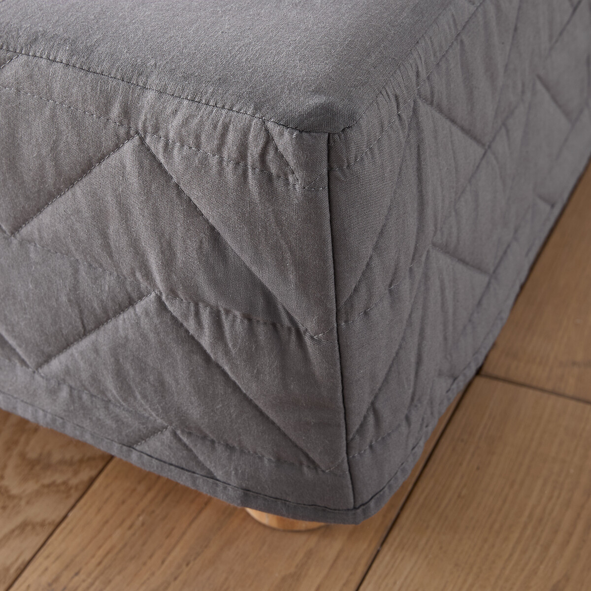 LA REDOUTE INTERIEURS<br>Grade de cama acolchoada Zig-Zag Scenario