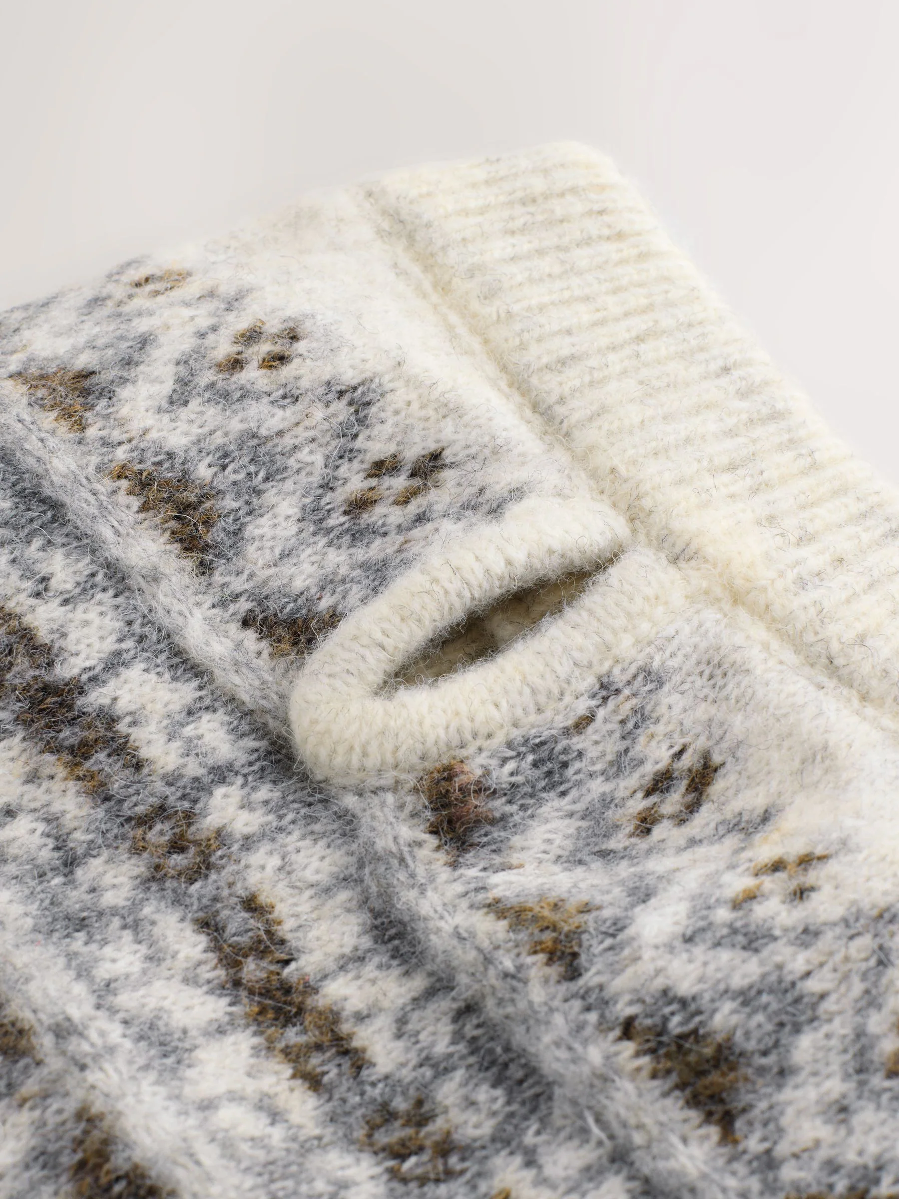 Ecru fairisle-motief  - Gebreide hondentrui