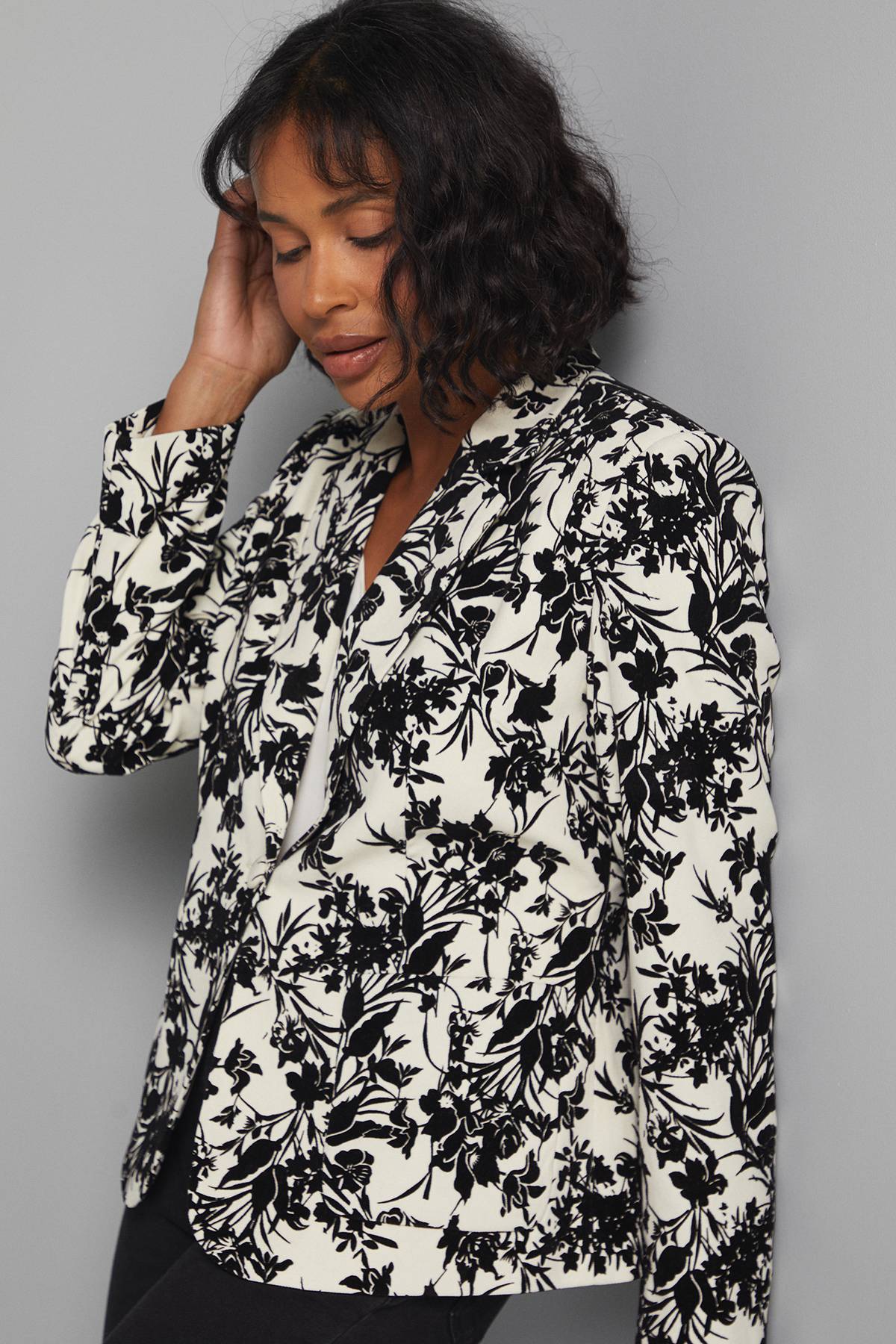 Wallis Veste à Manches Bouffantes Florales