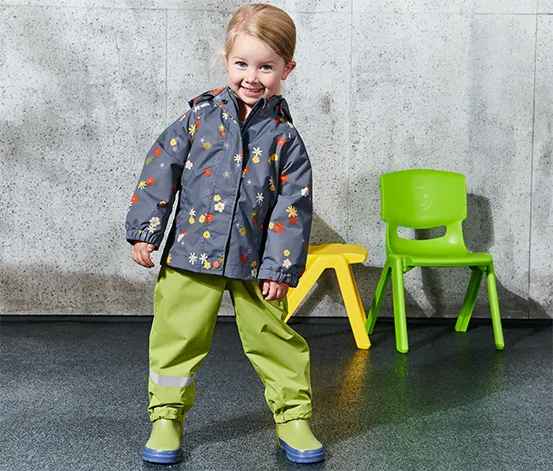Kleinkinder-Regenjacke, mit Blumen-Alloverprint