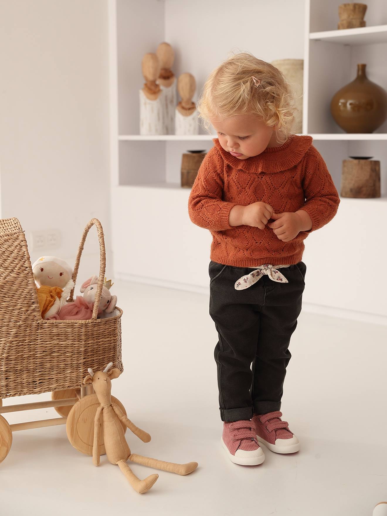 Suéter infantil com estampa de losangos, cor ferrugem