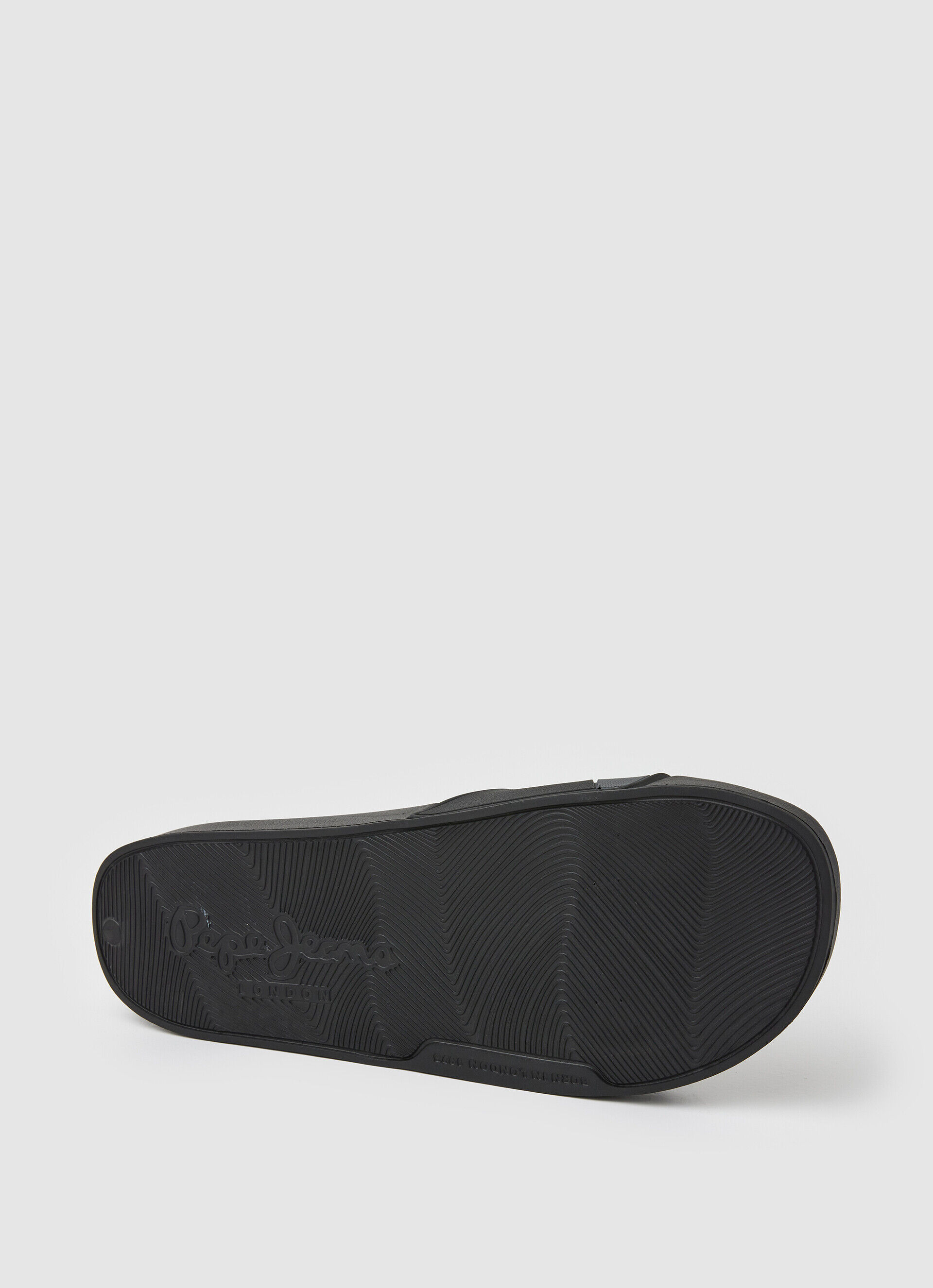 Chinelo de praia com textura deslizante - preto