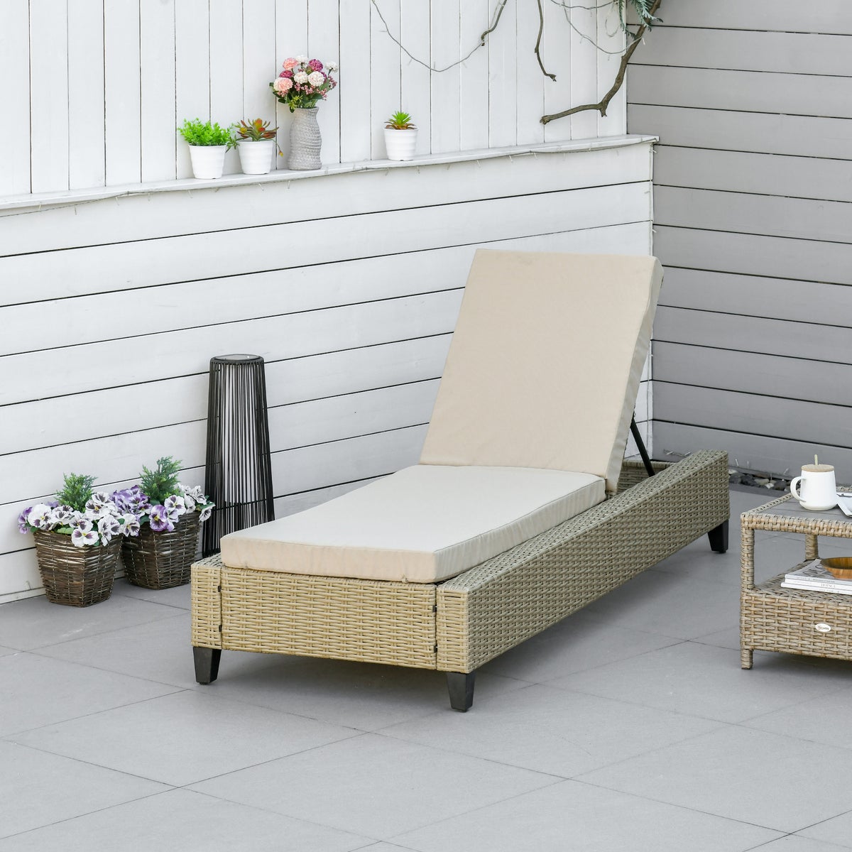 Outsunny ligstoel, 72B x 198D x 30H cm, staal, PE rotan, polyester, veelkleurig