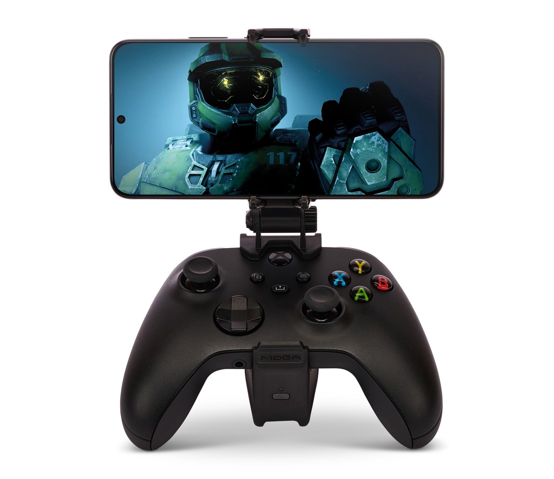 PowerA MOGA Play & Charge Gaming Clip for Xbox wireless controllers