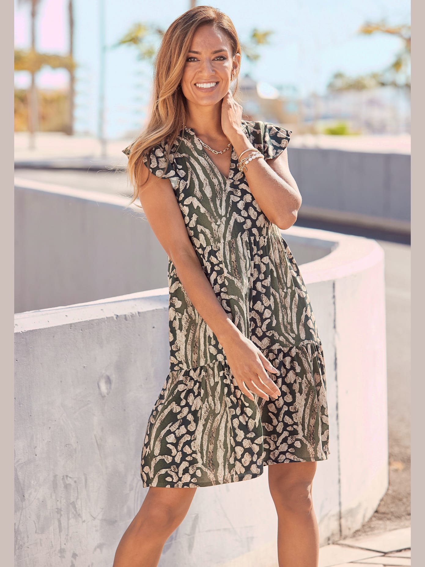 Robe d'été belle encolure en v