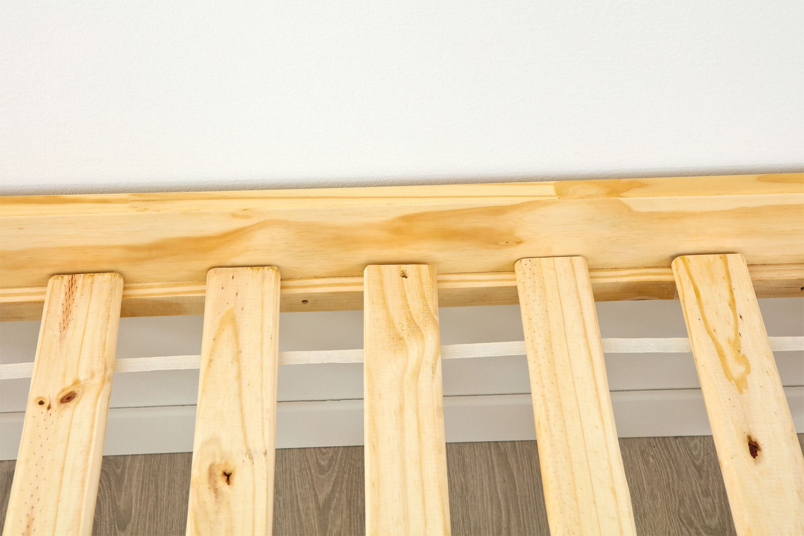 Rollrost 90er Kiefer massiv braun