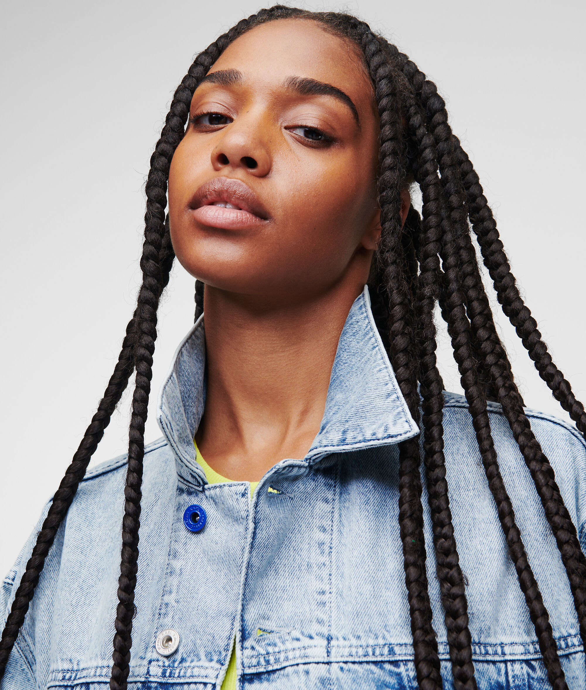 VESTE EN JEAN DÉCONTRACTÉE KLJ
