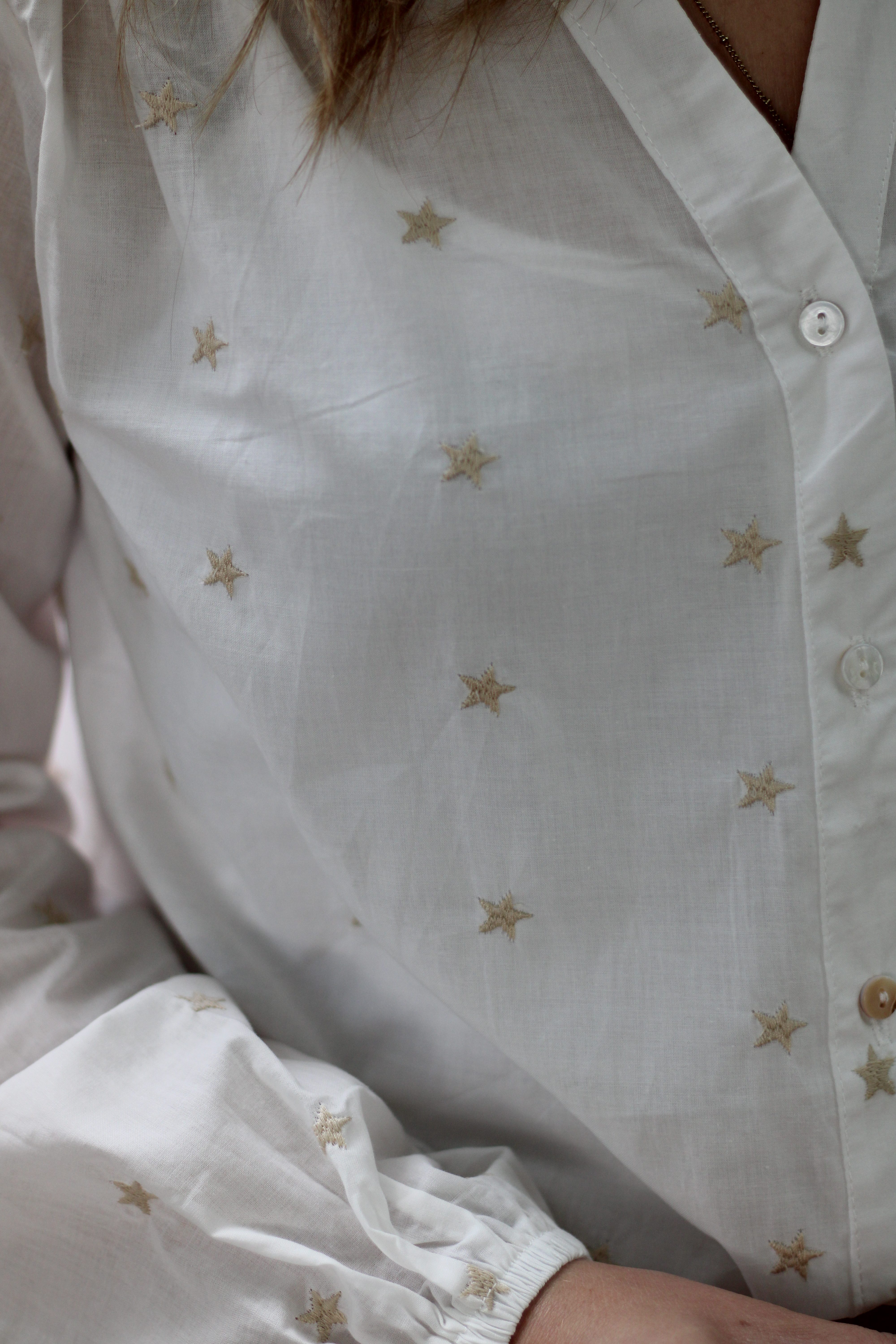 C&S The Label - Lizzy Blouse - Off White/Sand