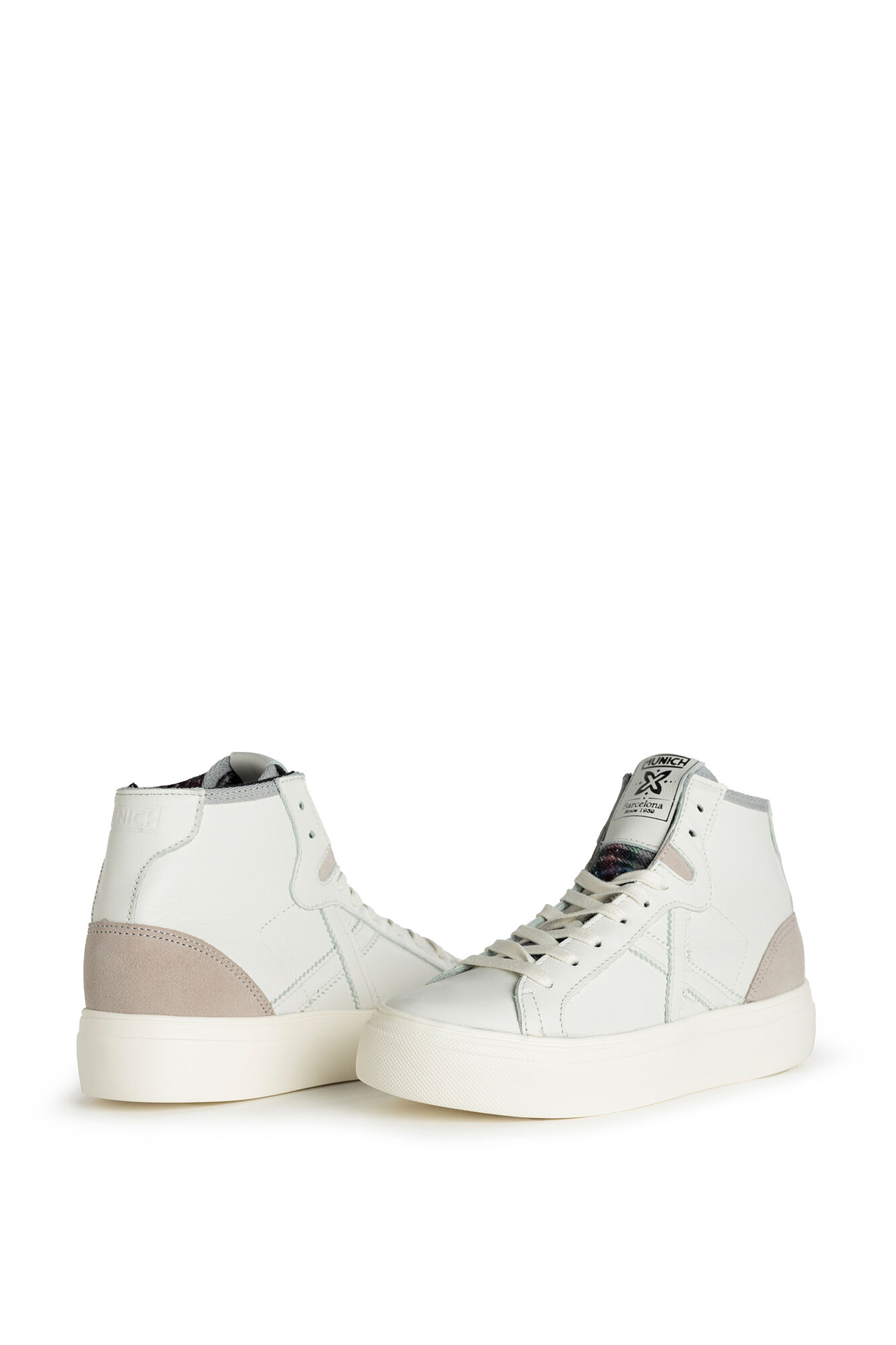 Bota Nim 23