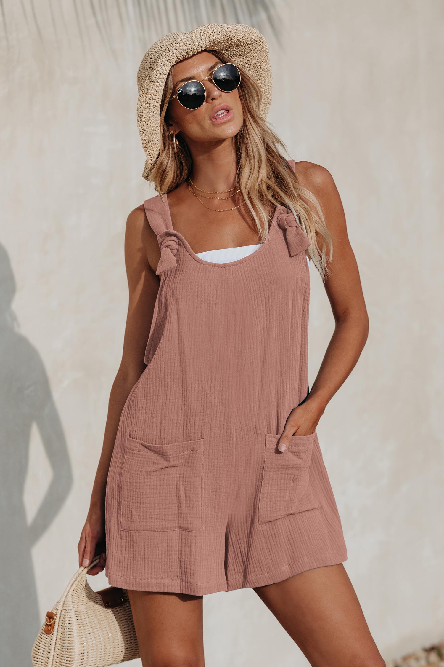 Combishort chasuble en pur coton sans manches à col scoop rose