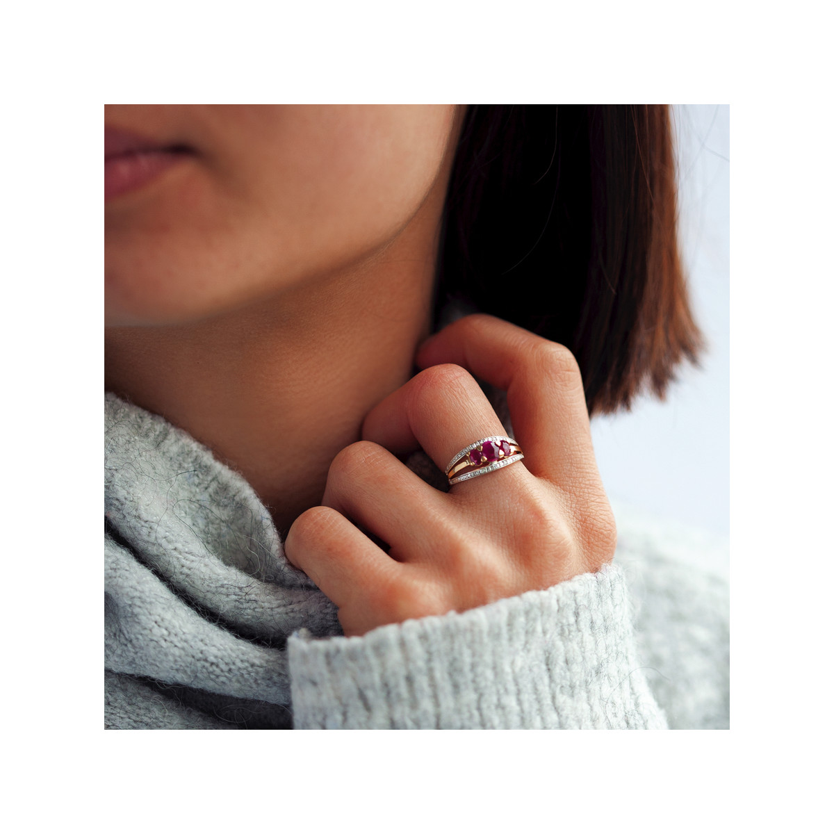 Bague 2 ors 375 rubis et diamants