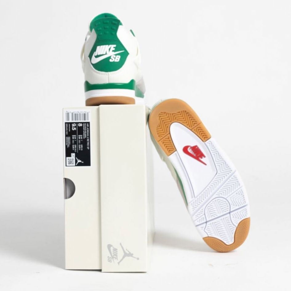 Air Jordan 4 Retro SB Pine Green - 48h Delivery