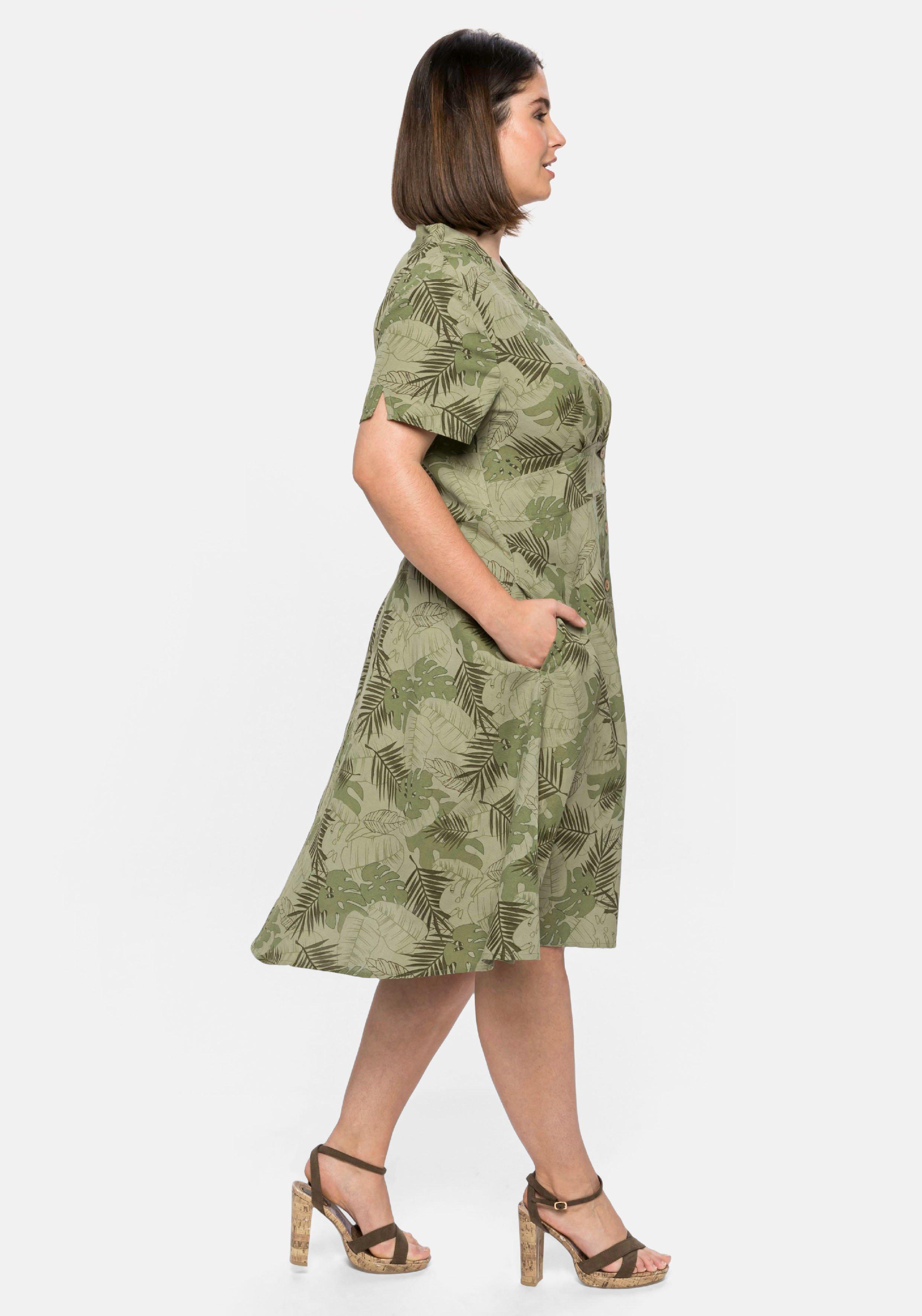 Midikleid mit Blätterprint und Knopfleiste