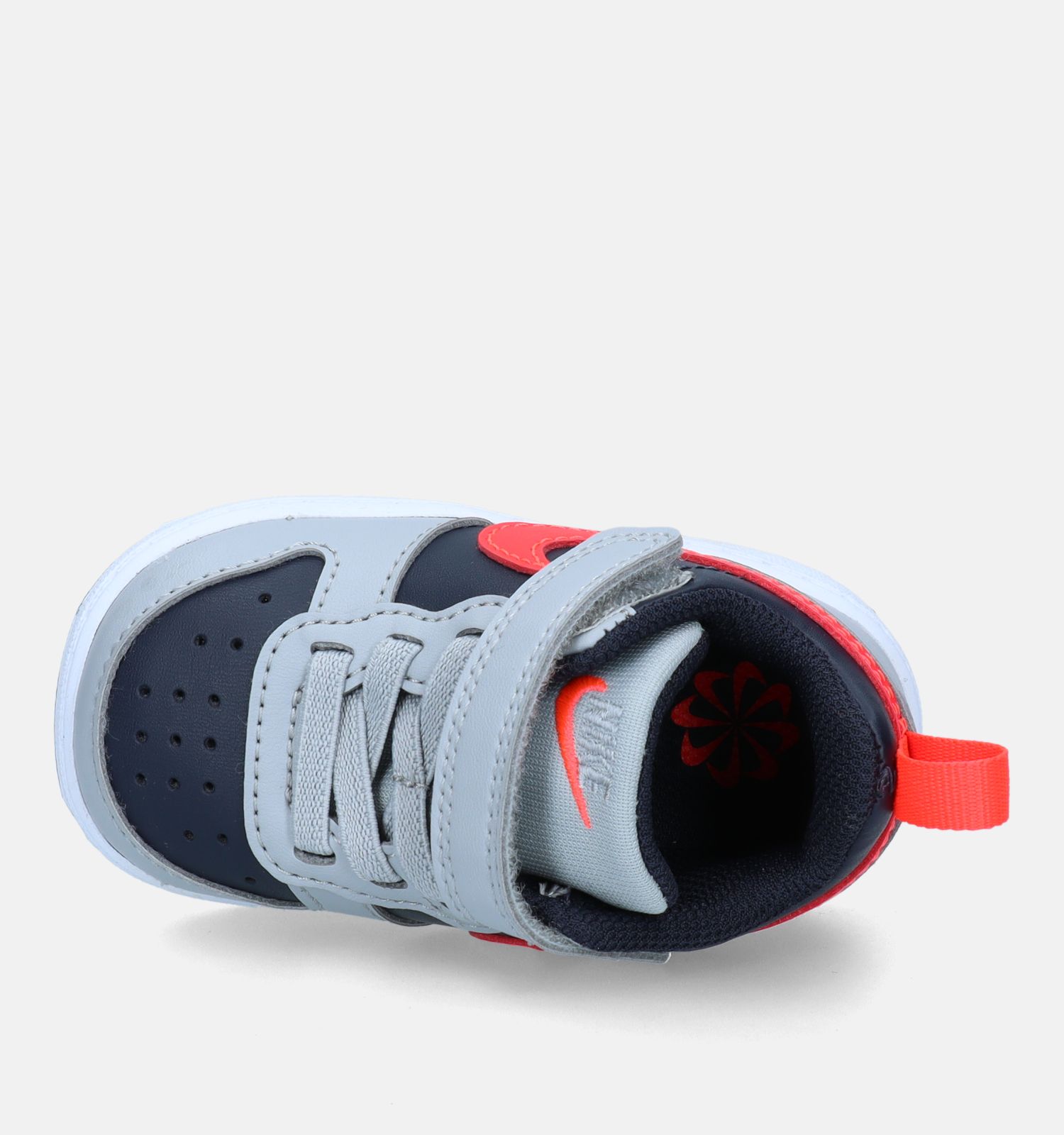 Sneakers grijs
