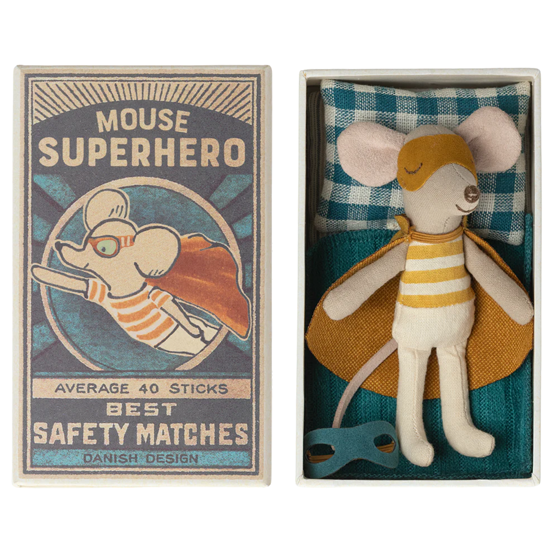Maileg knuffelmuis kleine broer- superheld